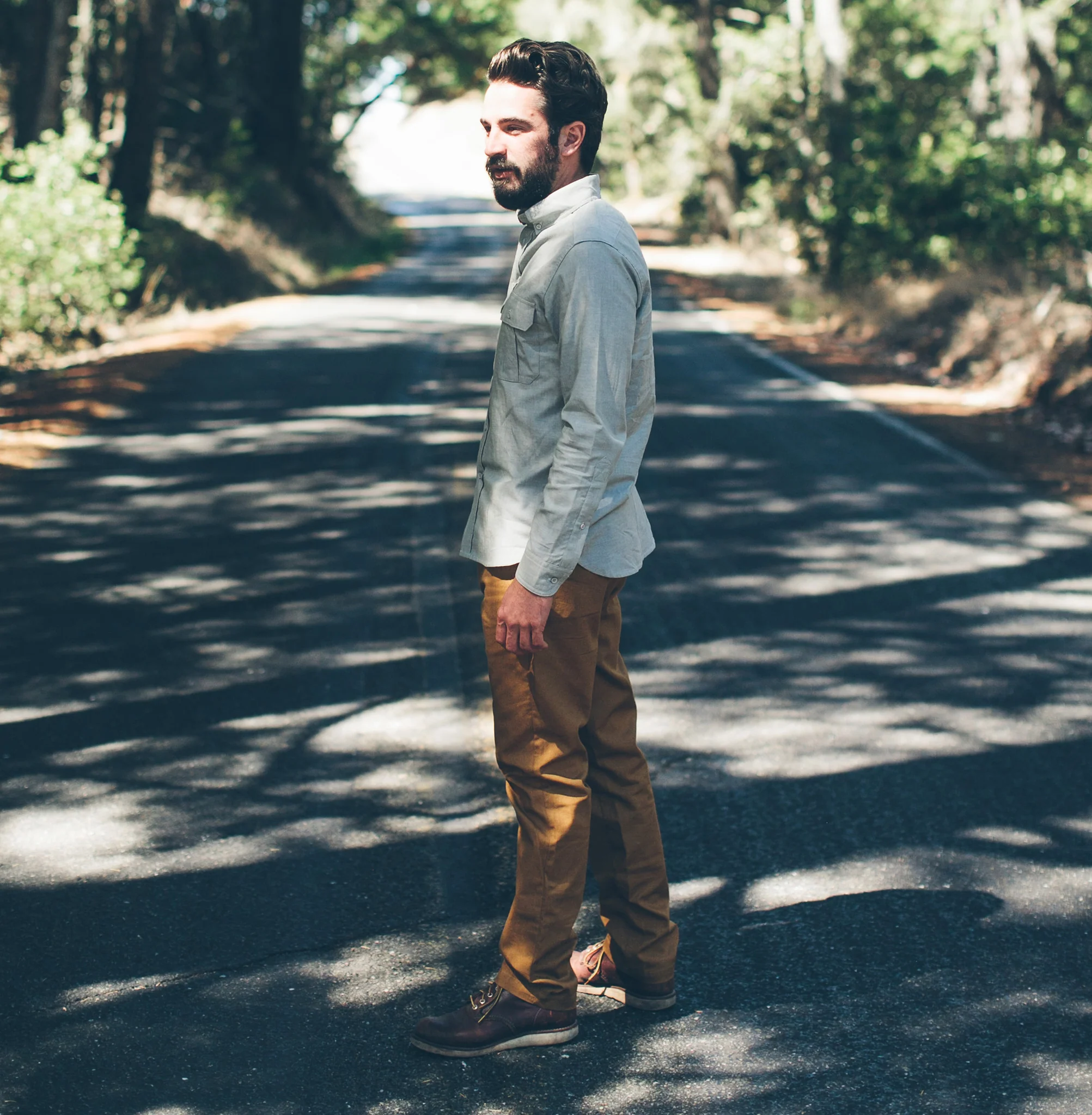 6 Point Pant in Caramel Oxford - Image 7