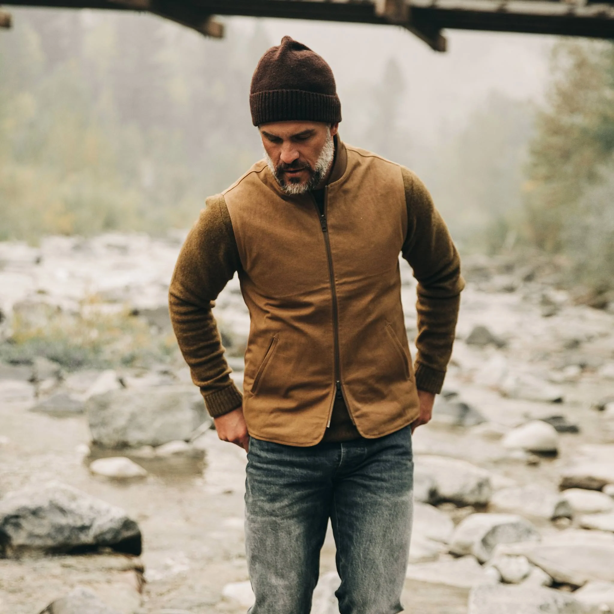 The Taylor Stitch x Gear Patrol Reversible Able Vest in Arid Camo - Image 4