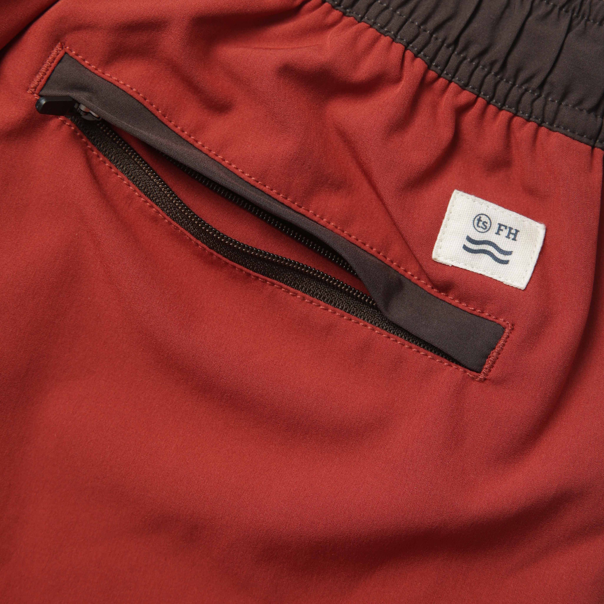 The Anchor Trunk in Red Clay - Image 7