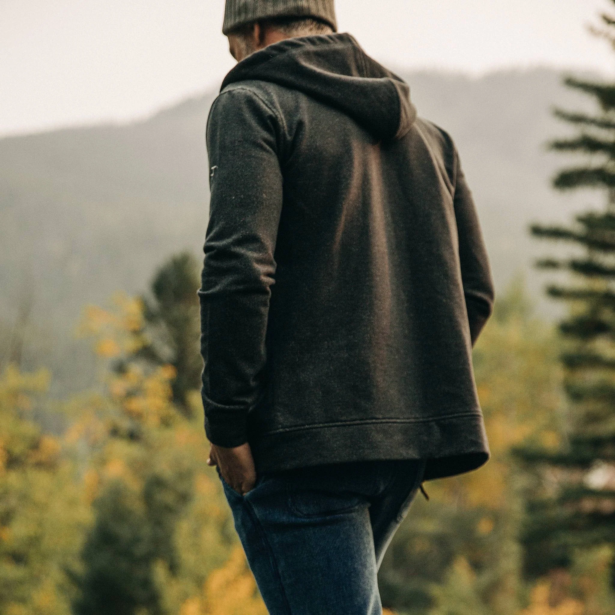 The Après Hoodie in Coal - Image 5