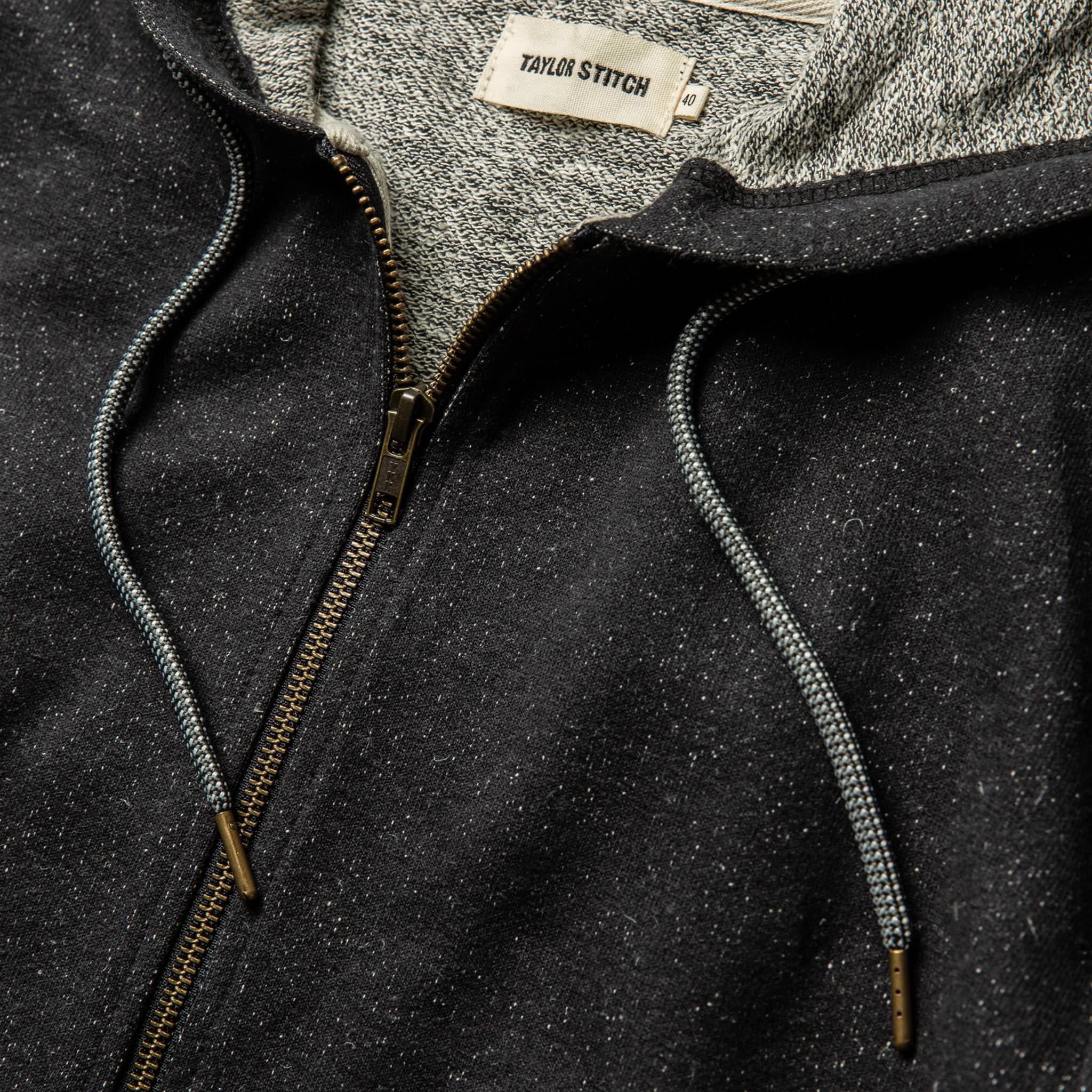 The Après Hoodie in Coal - Image 8
