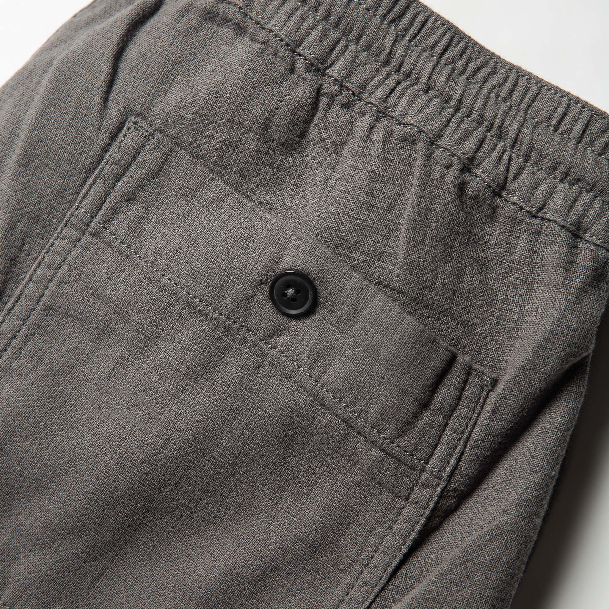 The Apres Pant in Charcoal Double Cloth ('21) - Image 7