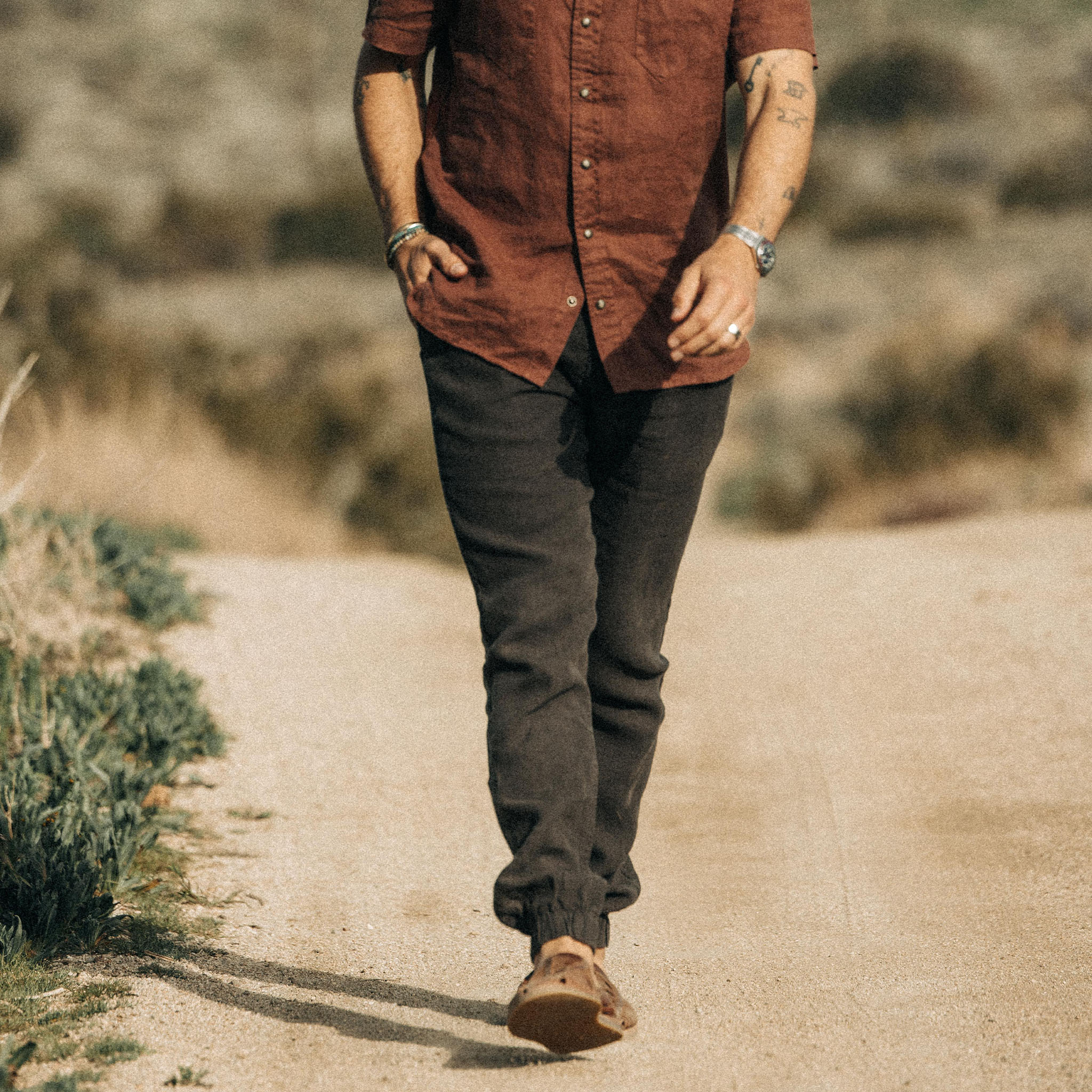 The Apres Pant in Shadow Hemp - Image 4