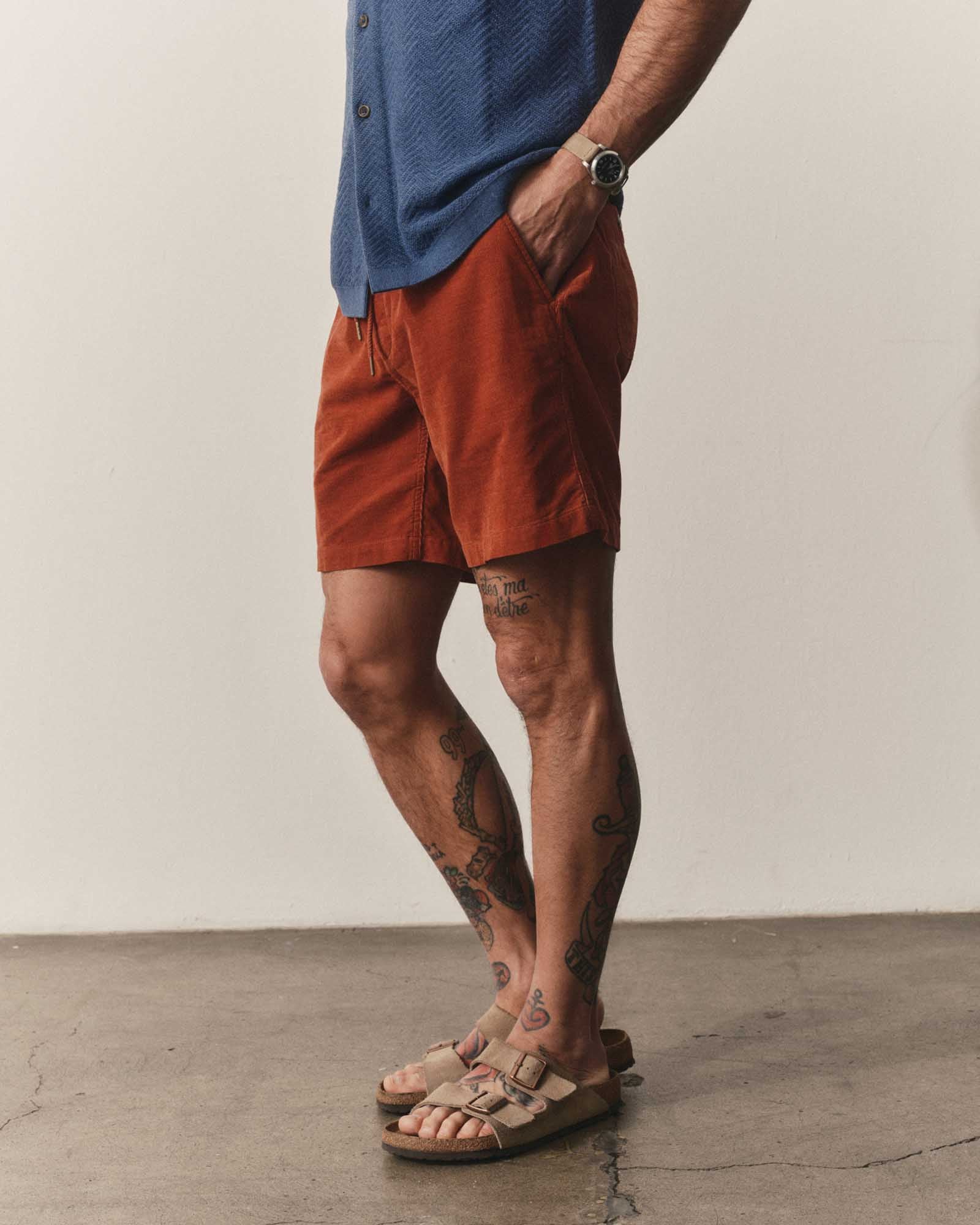 The Apres Short in Heather Chili Pincord - Image 3