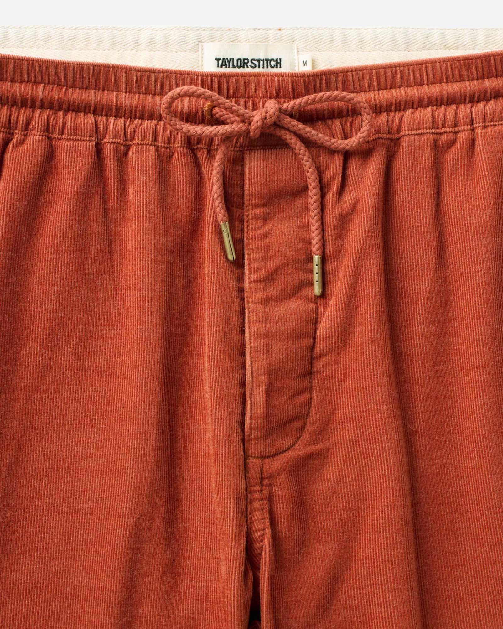 The Apres Short in Heather Chili Pincord - Image 5