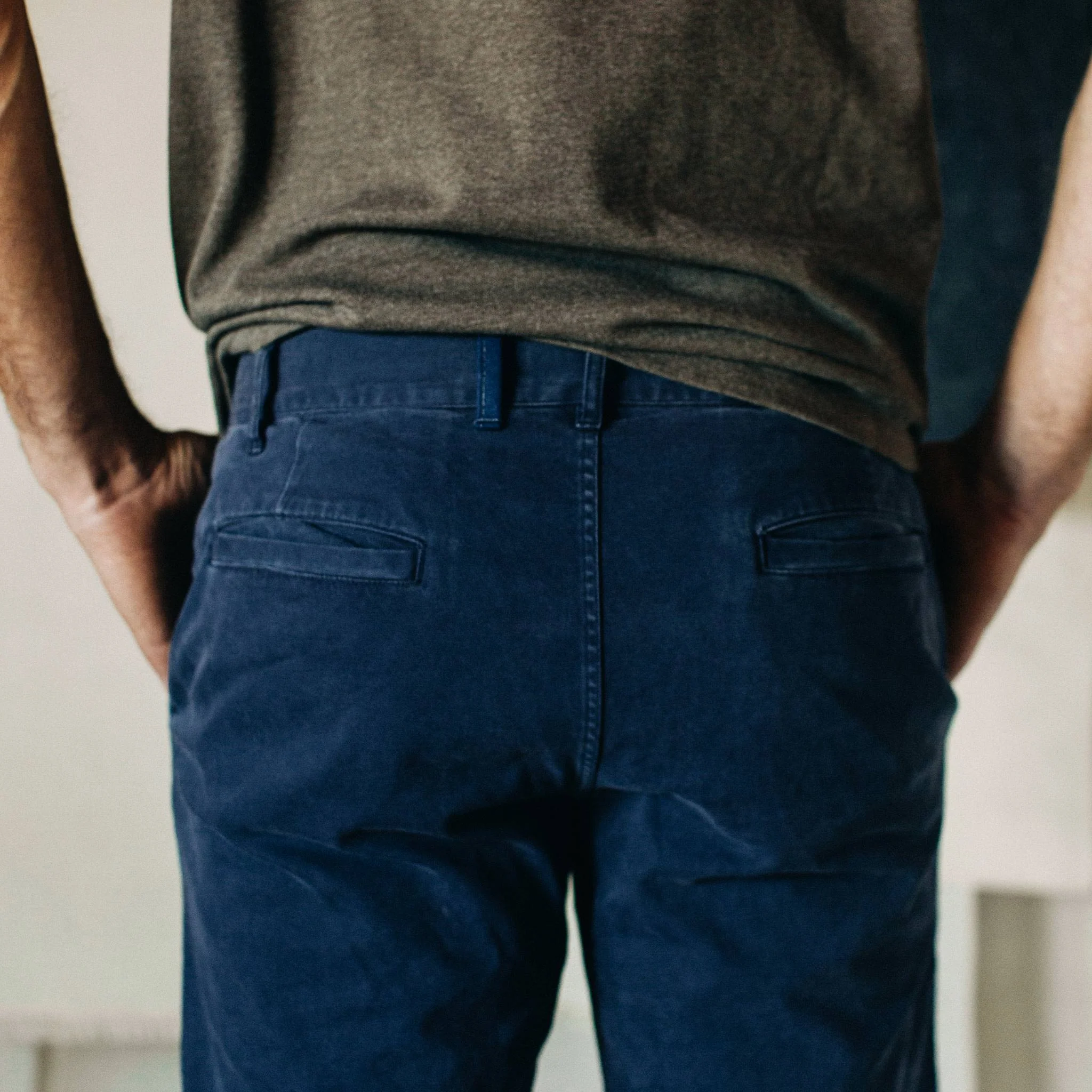 The Atelier and Repairs Chino in Navy - Image 4