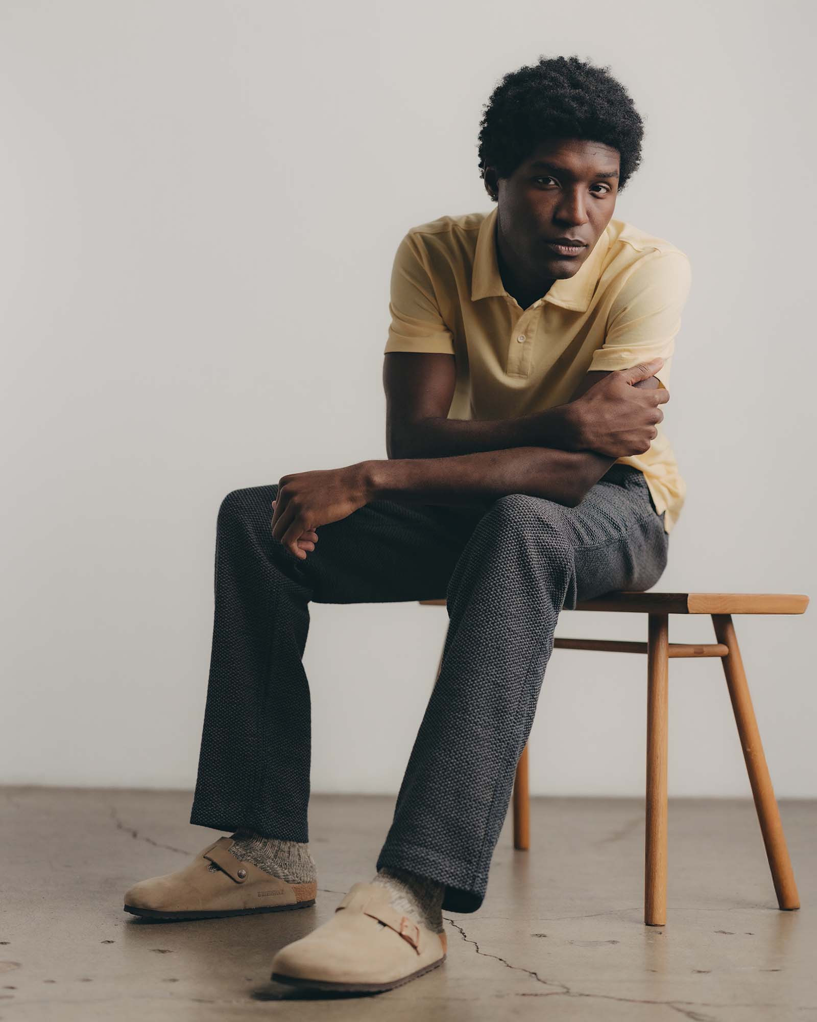 The Cotton Hemp Polo in Straw Pique - Image 3
