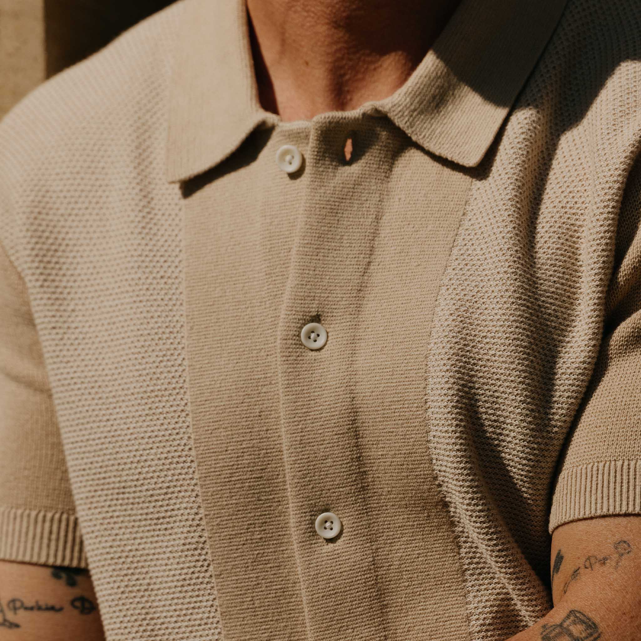 The Button Down Polo in Faded Khaki Seed Stitch - Image 4