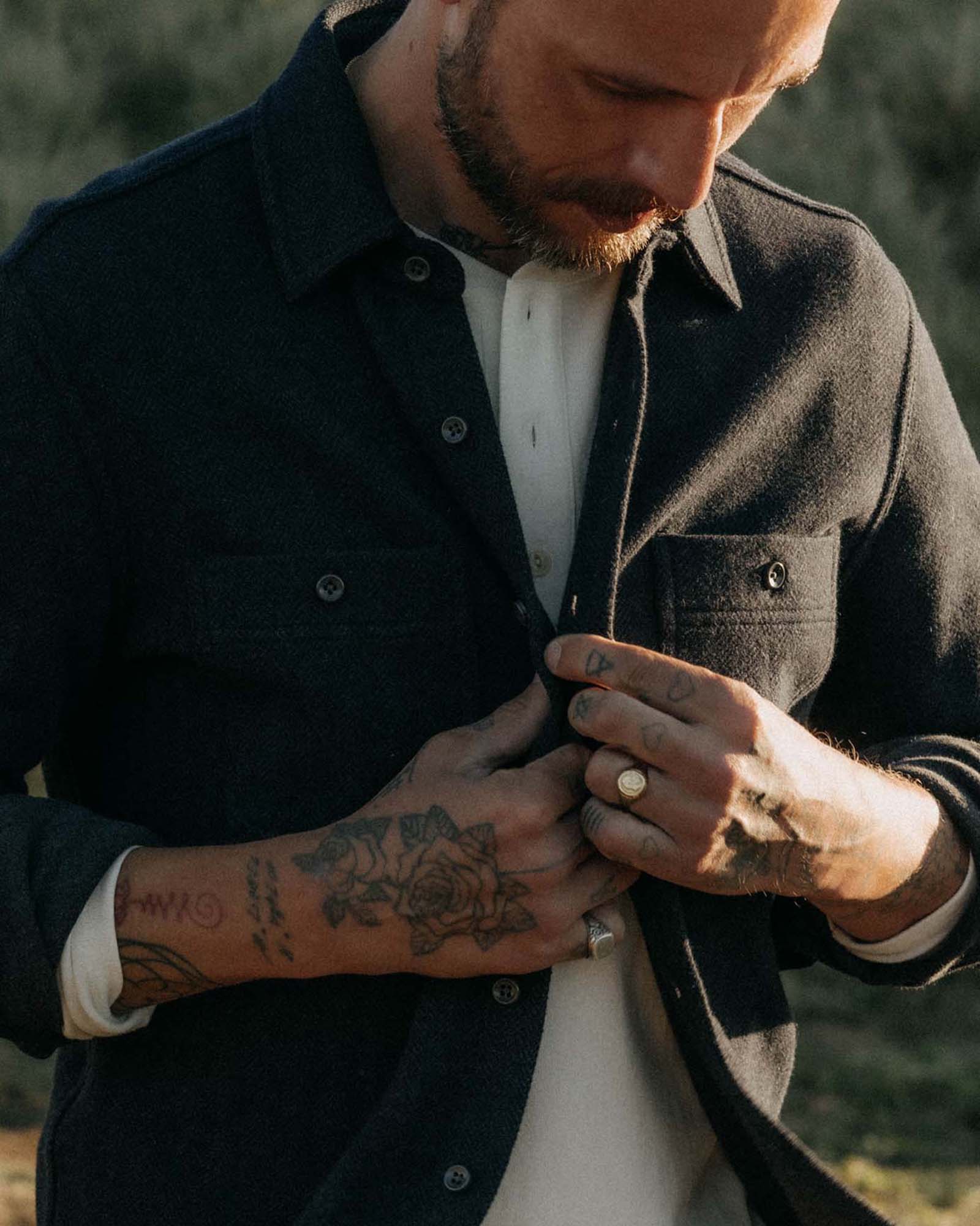The Coastline Knit Shirt in Dark Navy - Image 3