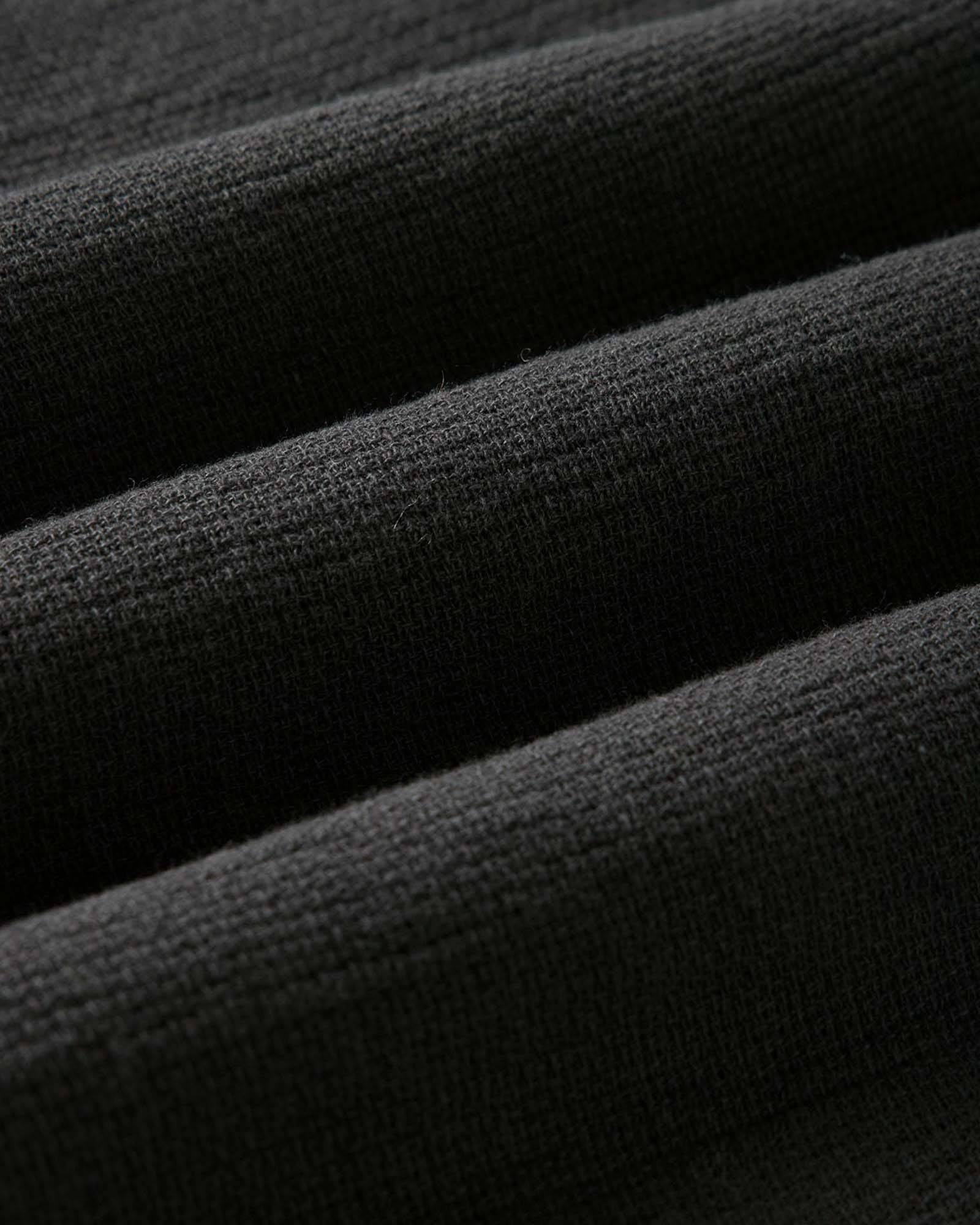 The Conrad Shirt in Faded Black Linen - Image 6