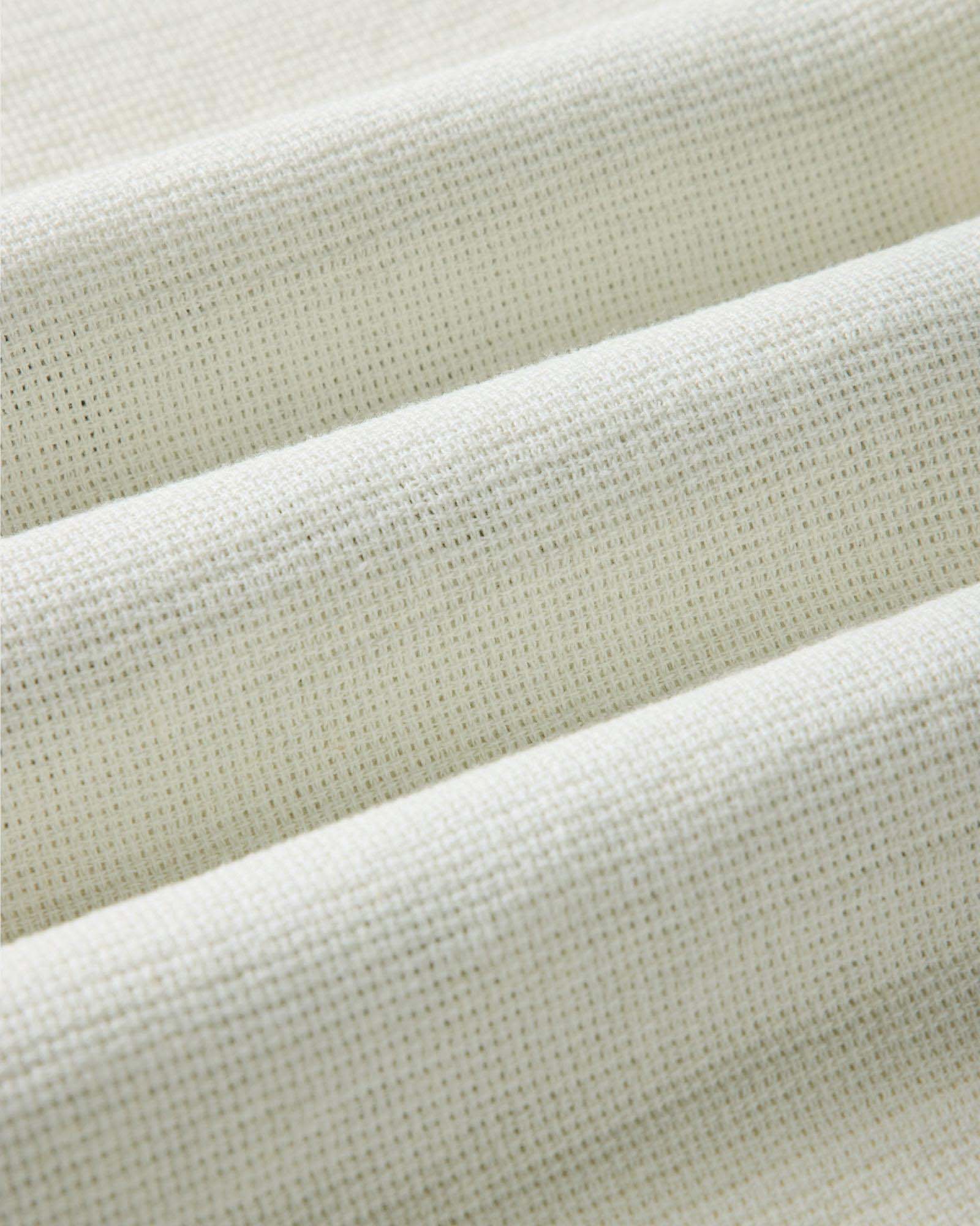 The Conrad Shirt in Vintage White Linen - Image 6