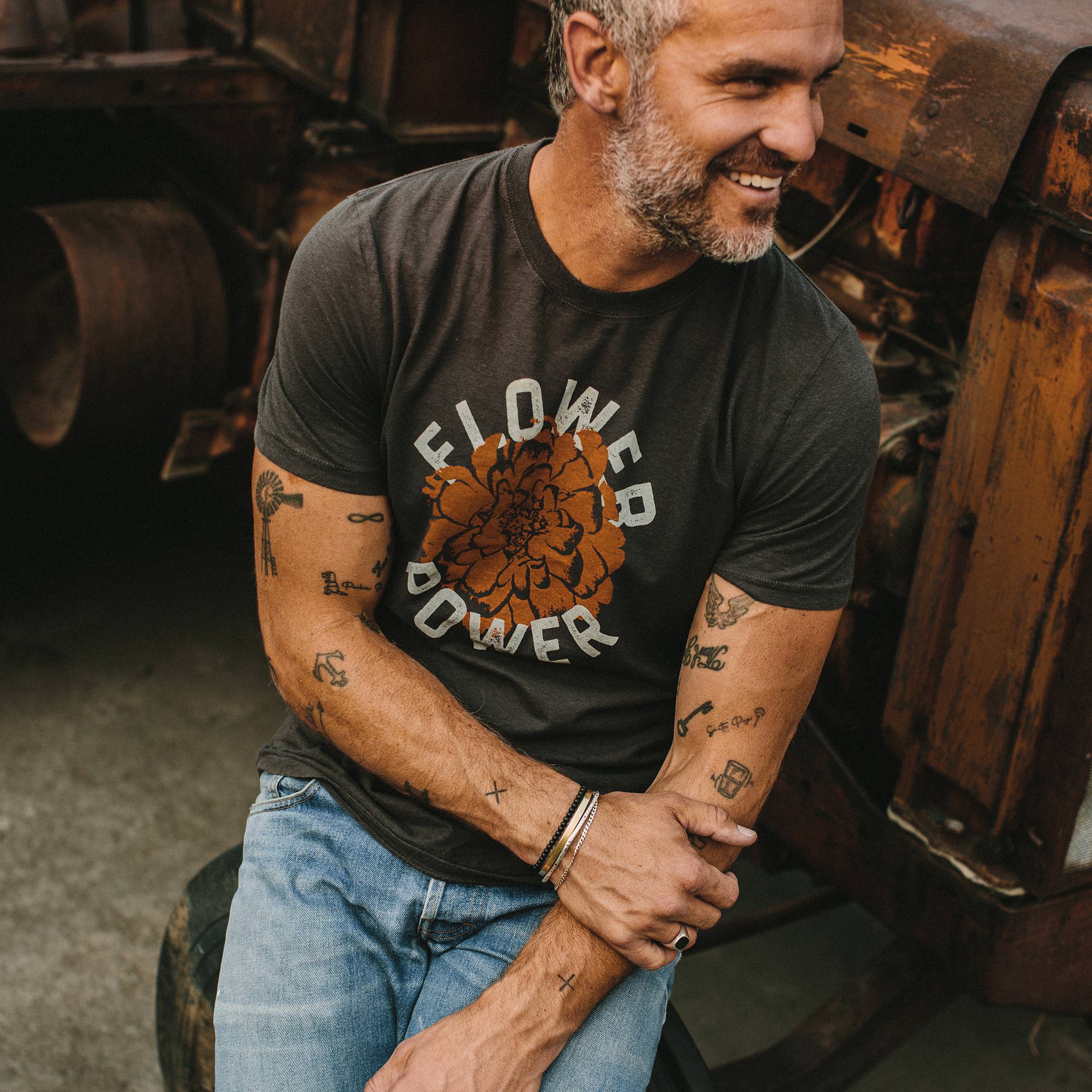 The Cotton Hemp Tee in Flower Power - Image 2