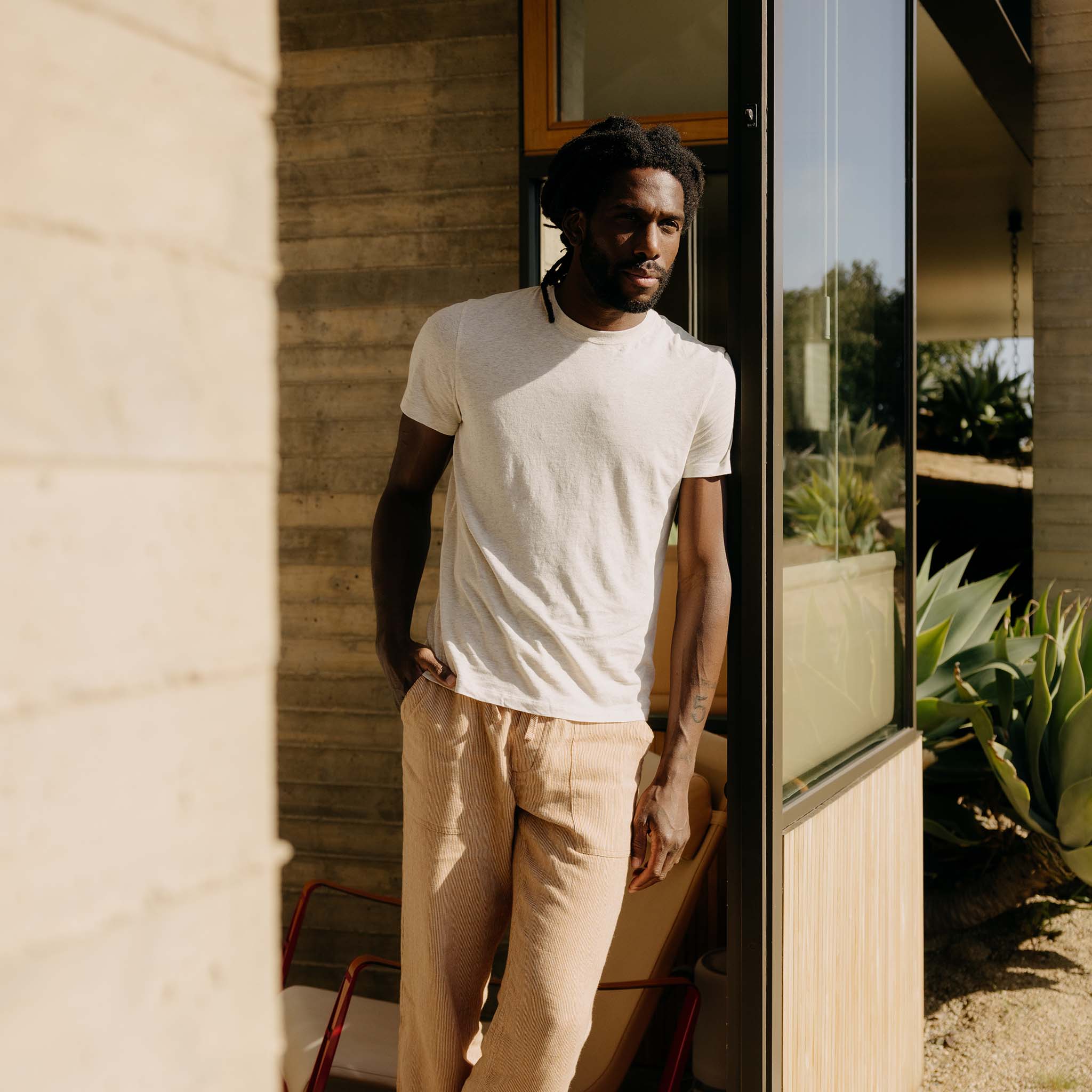 The Cotton Hemp Tee in Heather Oat - Image 2