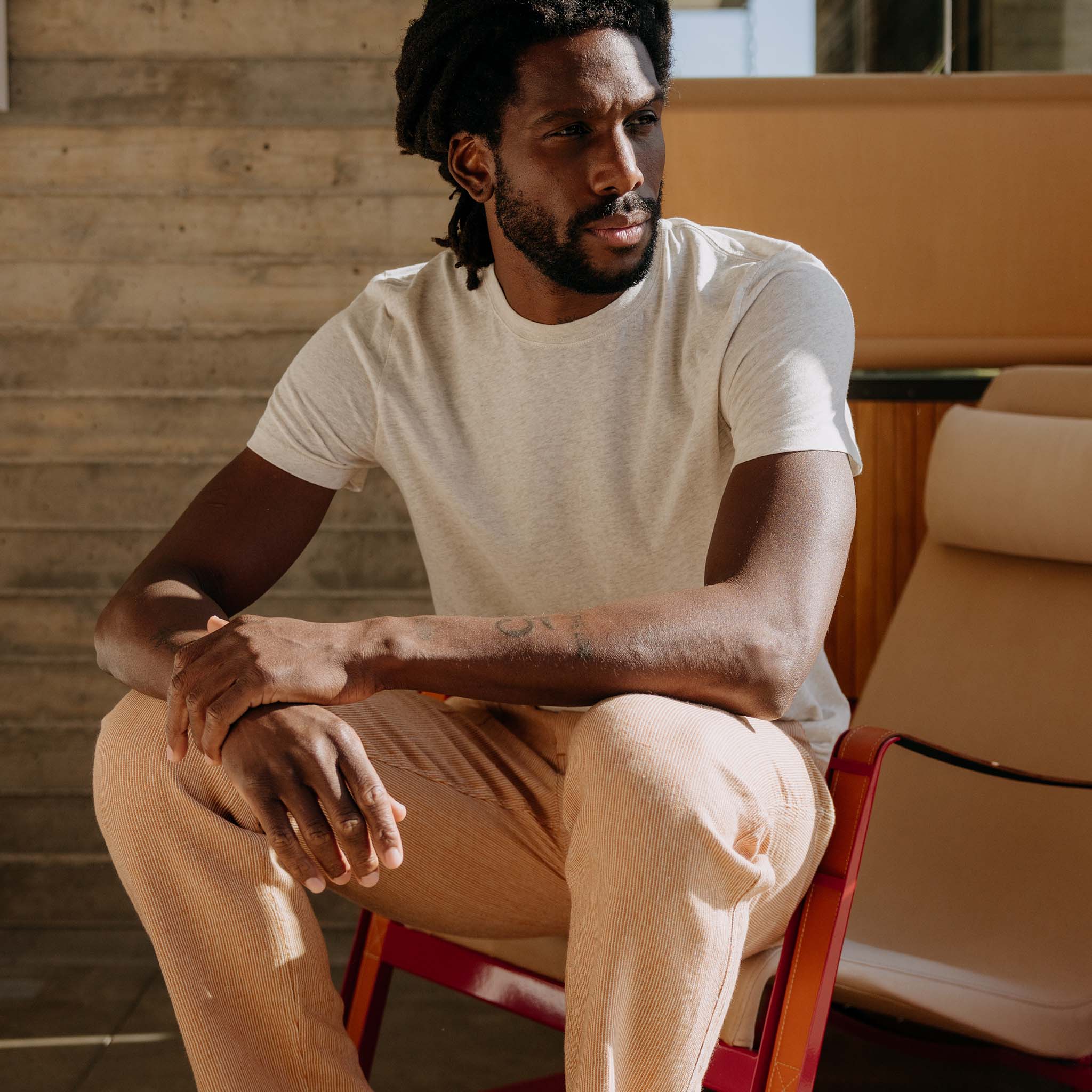 The Cotton Hemp Tee in Heather Oat - Image 4