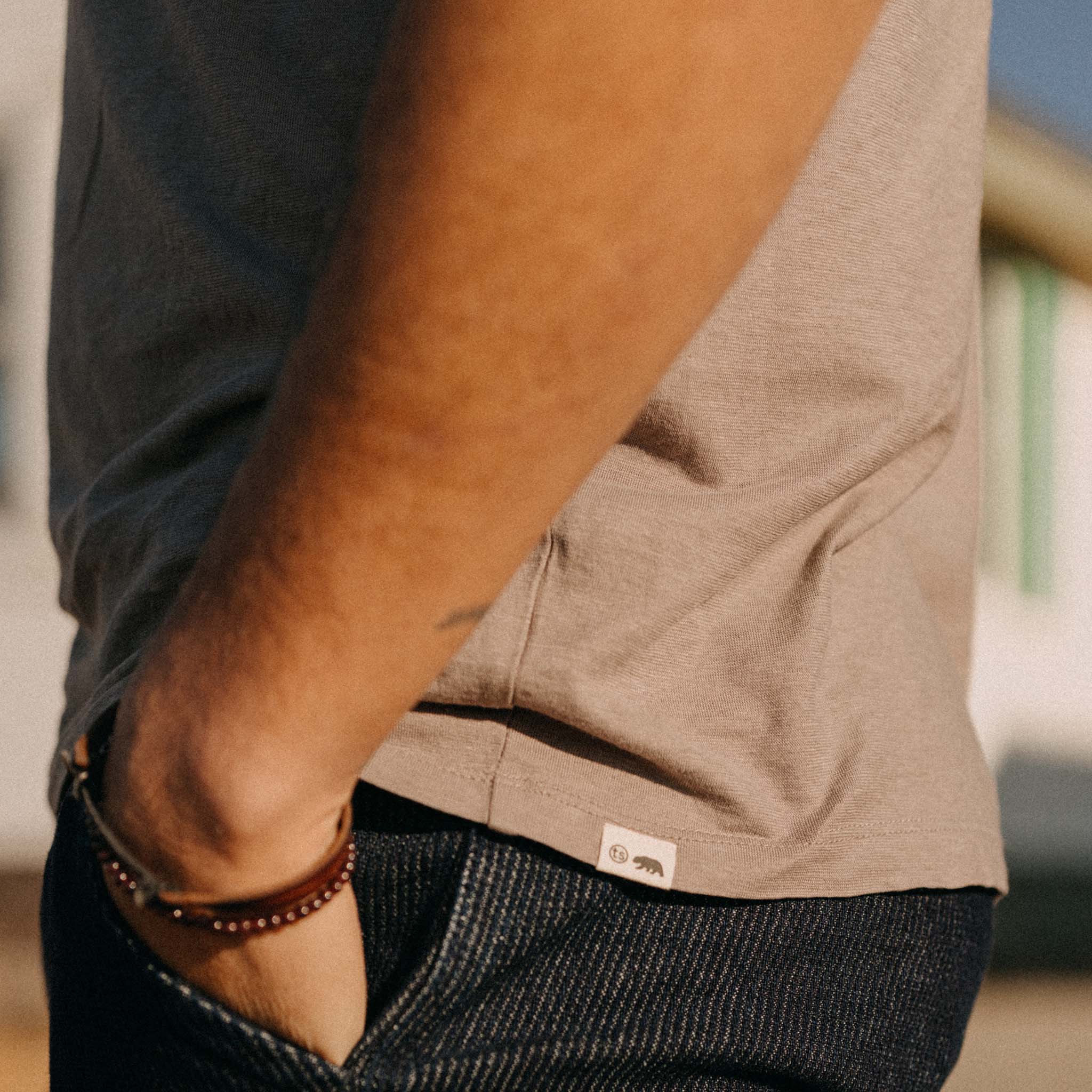 The Cotton Hemp Tee in Steeple Grey - Image 5