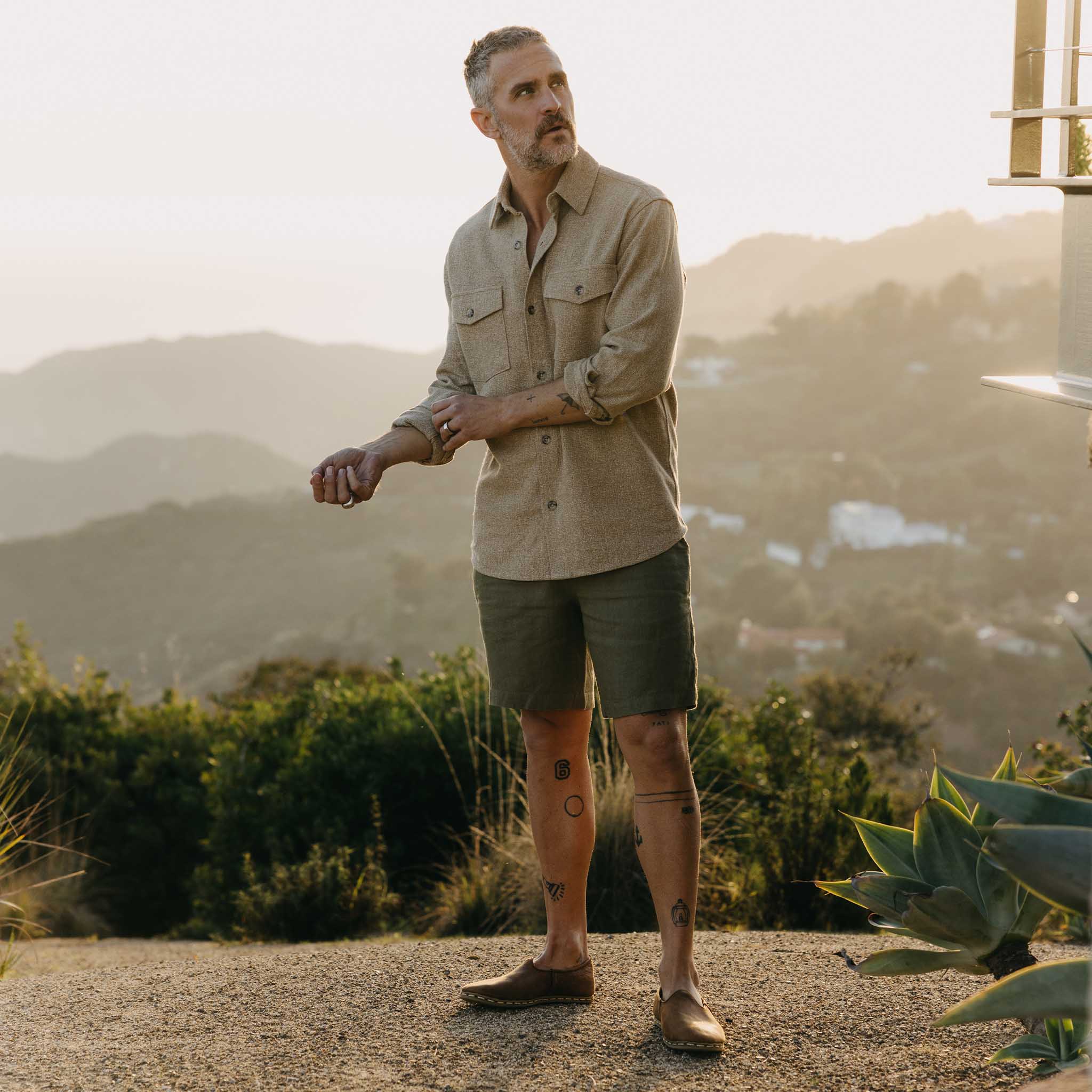 The Easy Short in Olive Linen - Image 4