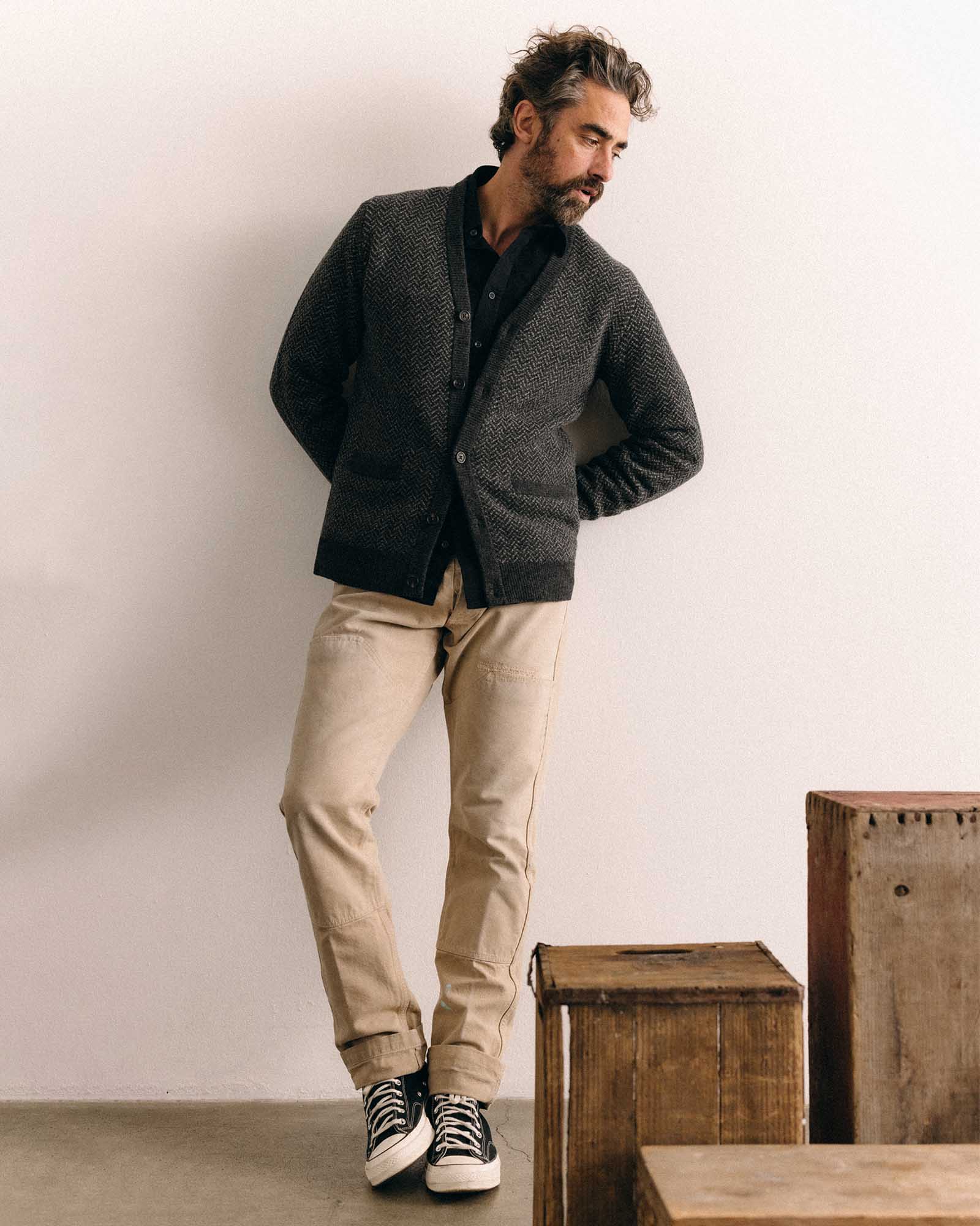 The Eddy Cardigan in Heather Charcoal Herringbone - Image 2