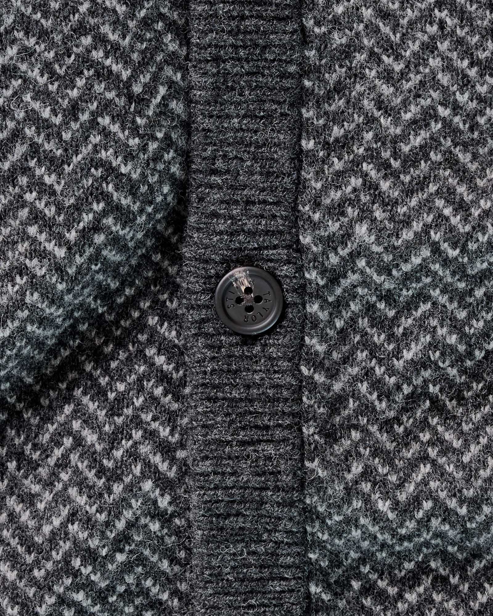The Eddy Cardigan in Heather Charcoal Herringbone - Image 7