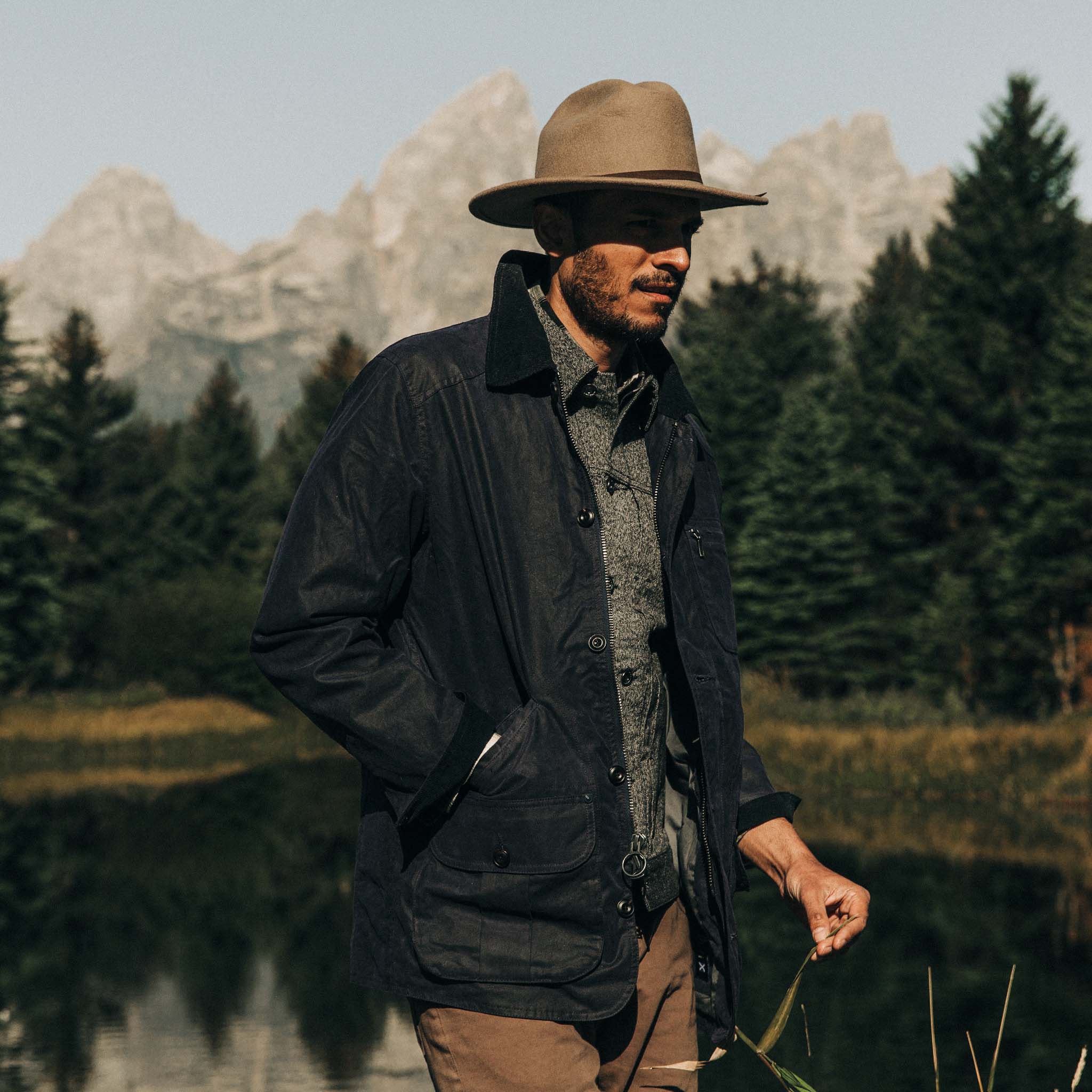 The Field Jacket in Midnight - Image 2