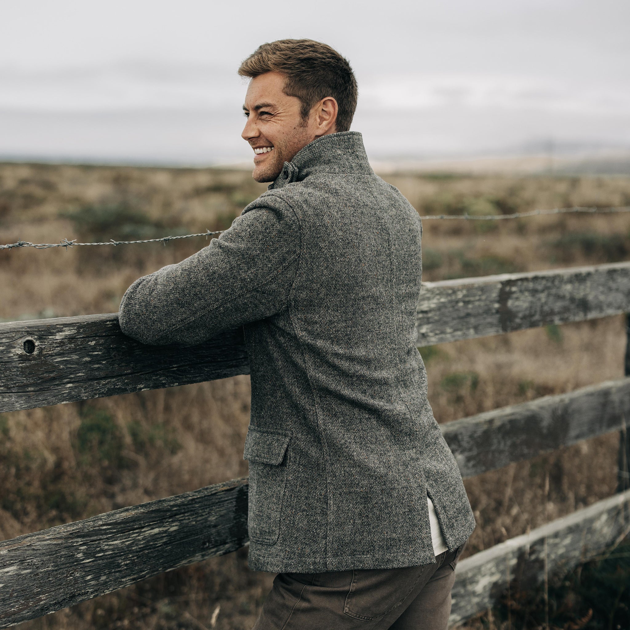 The Gibson Jacket in Khaki Donegal Wool - Image 3