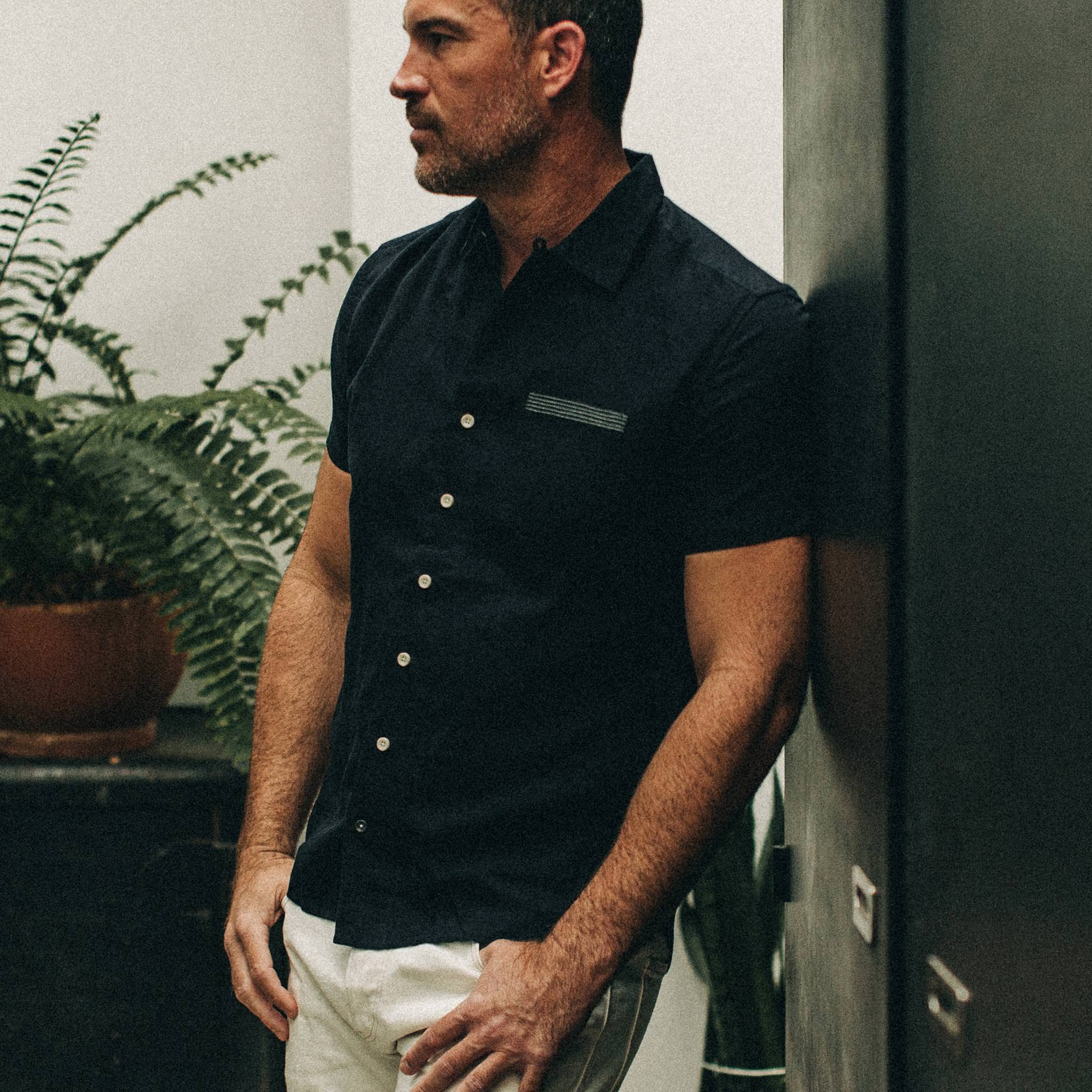 The Short Sleeve Hawthorne in Navy and Natural - Image 3