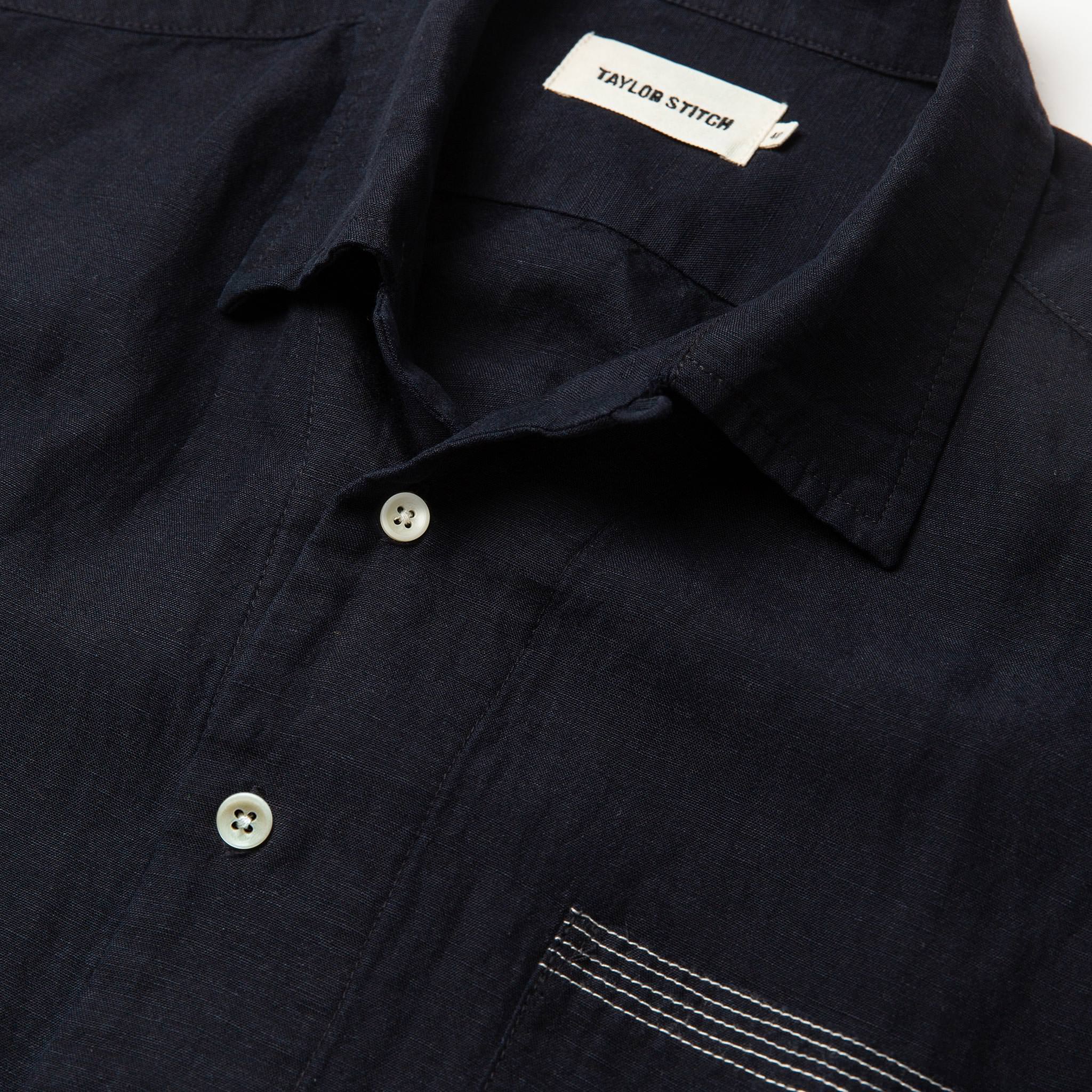 The Short Sleeve Hawthorne in Navy and Natural - Image 5