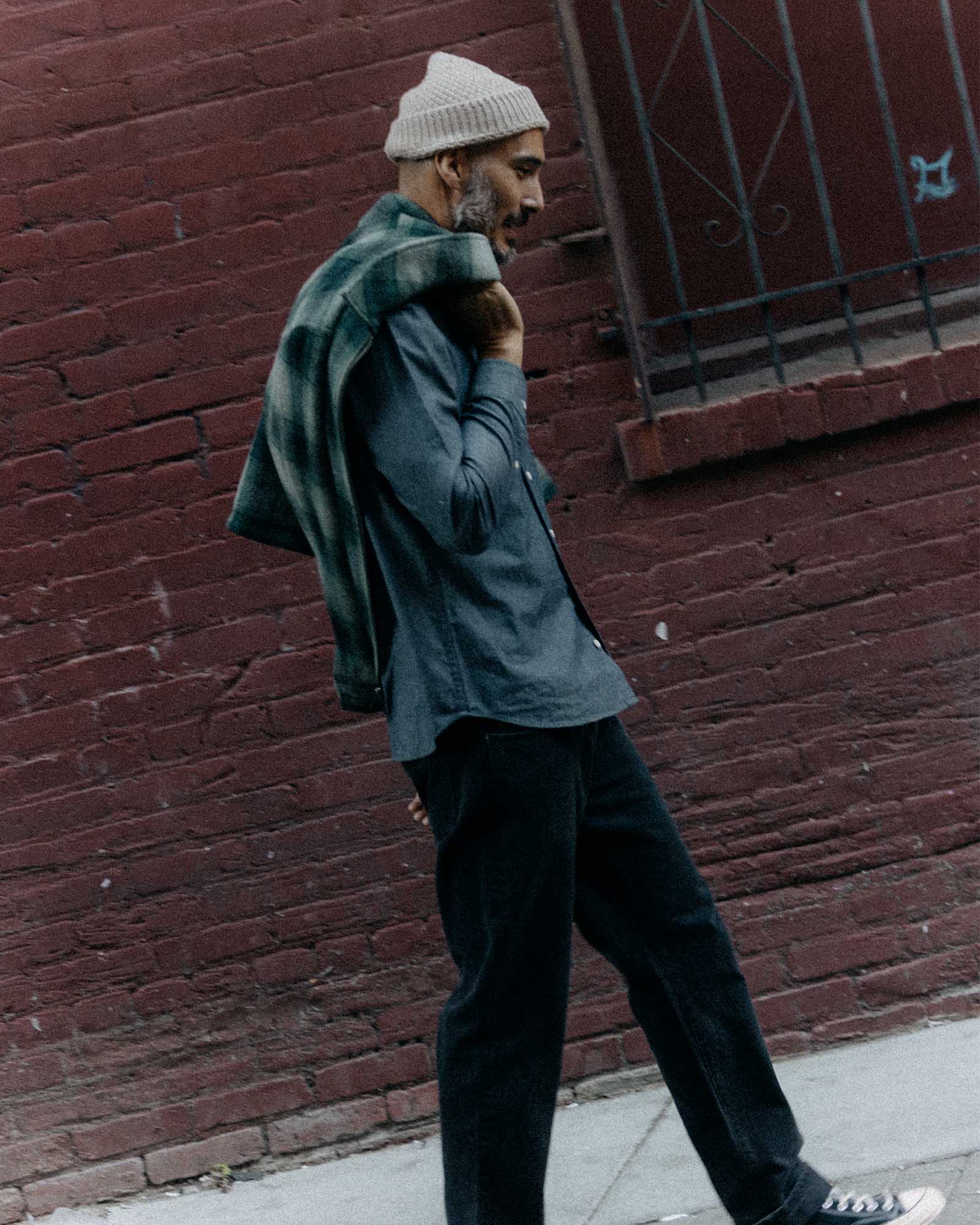 The Jack in Rinsed Indigo Chambray - Image 4