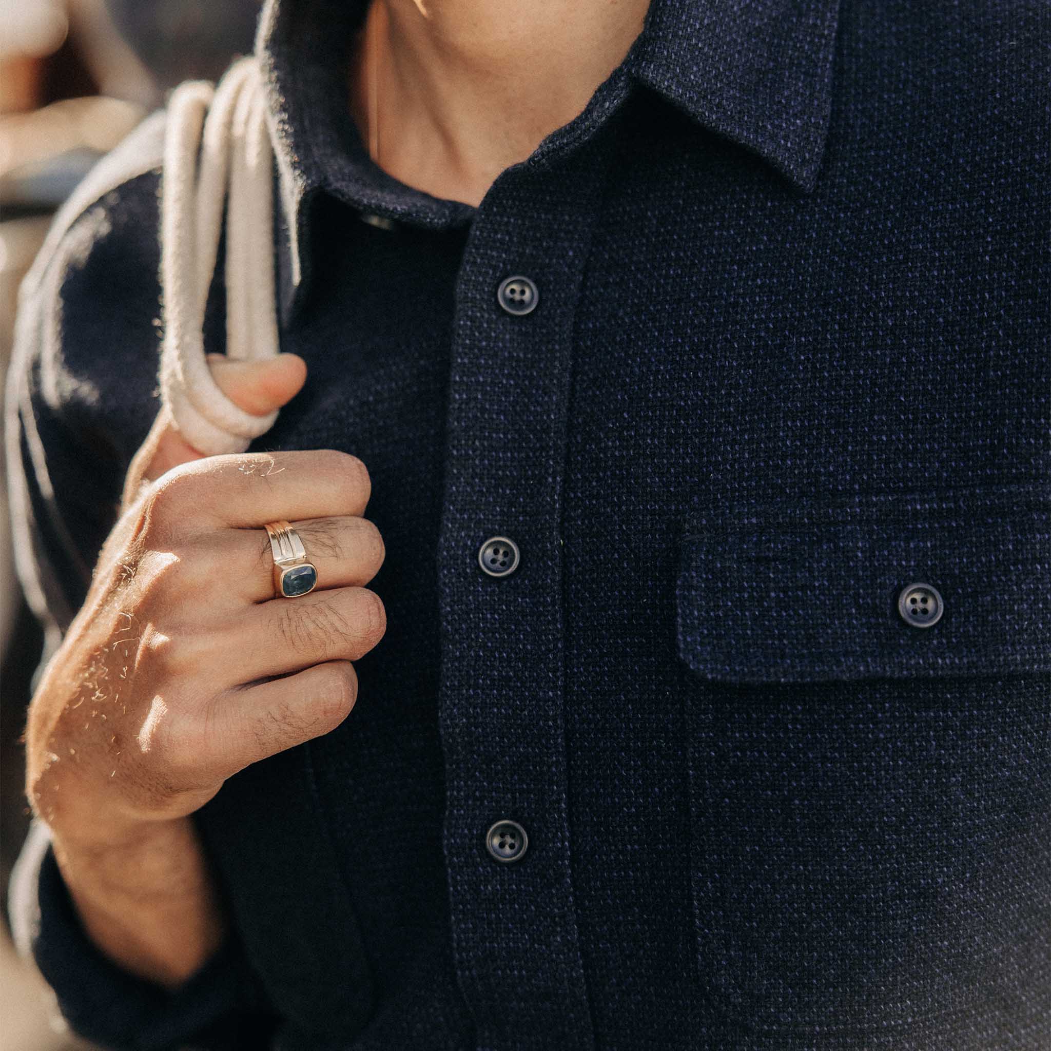 The Ledge Shirt in Dark Navy Linen Tweed - Image 4