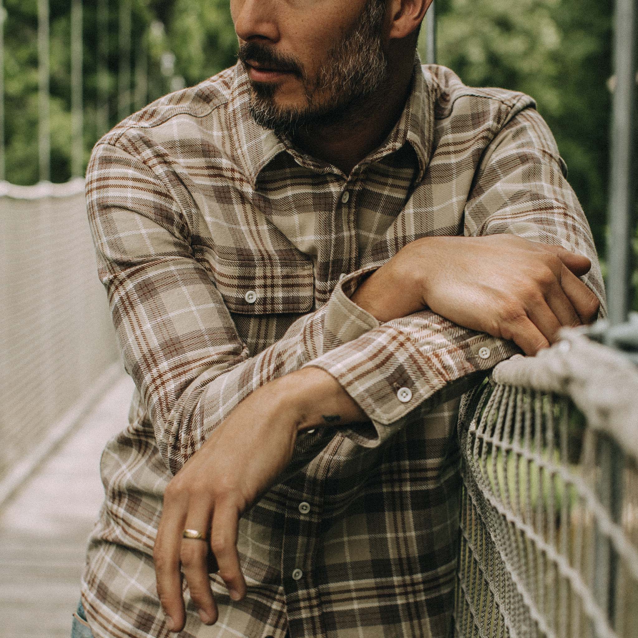 The Ledge Shirt in Fossil Plaid - Image 3