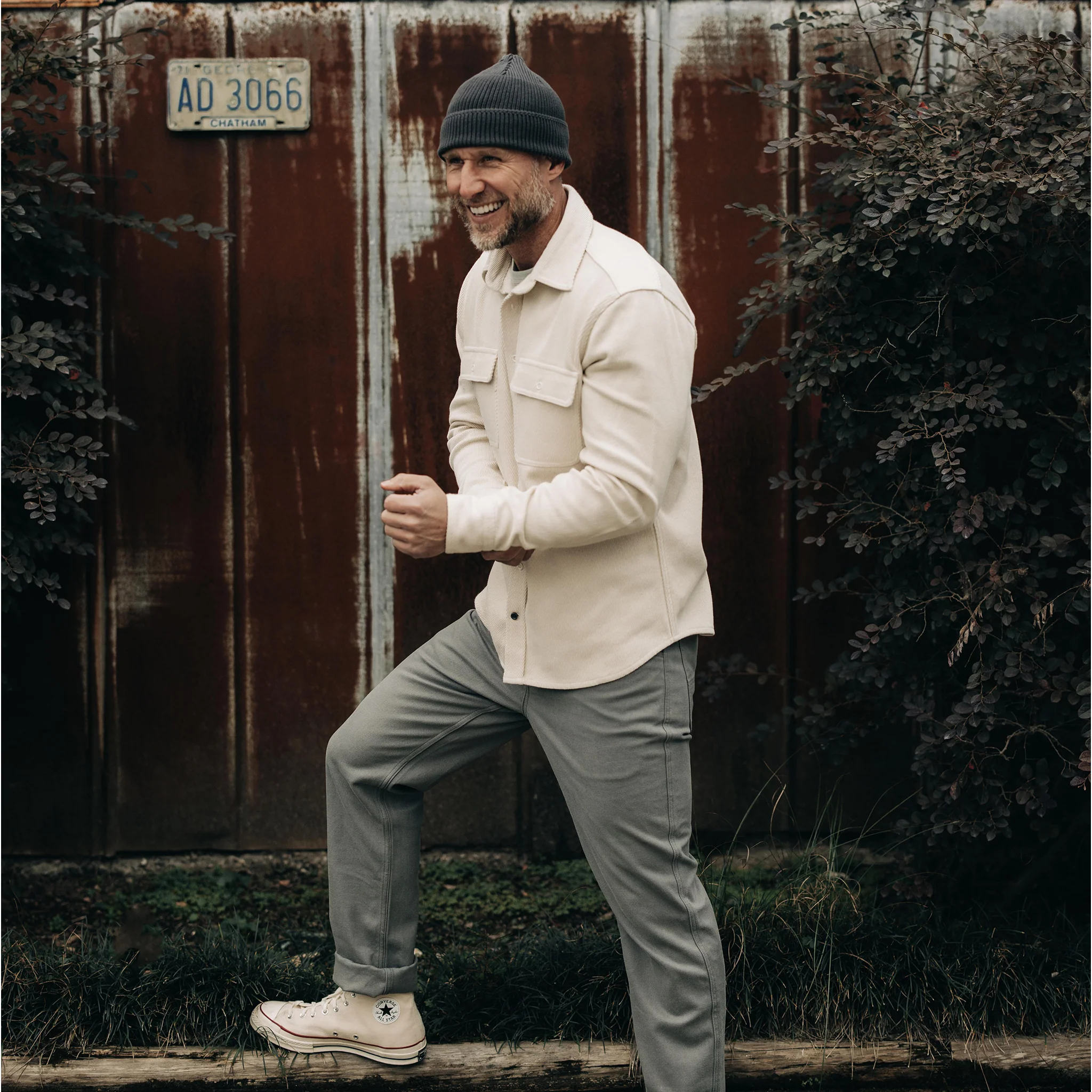 The Ledge Shirt in Natural Twill - Image 4