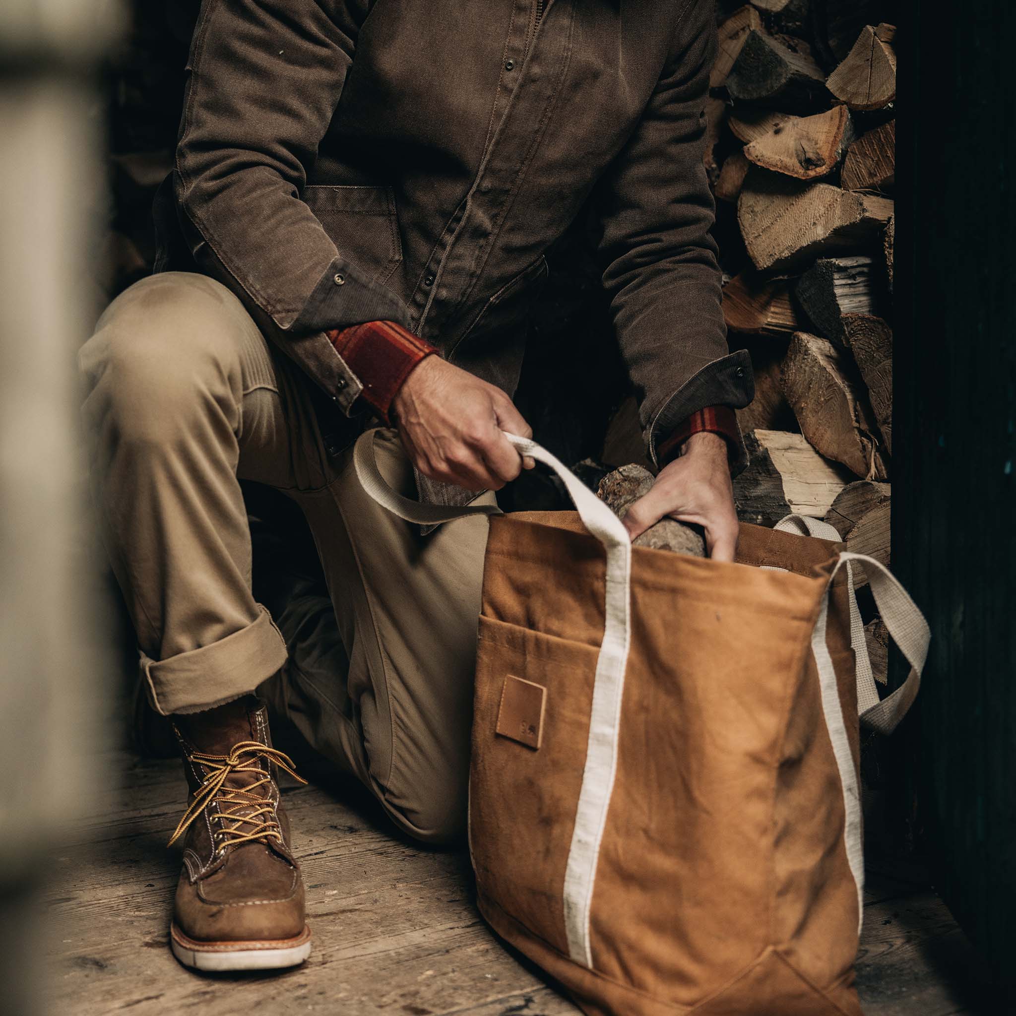 The Market Tote in Cedar Boss Duck - Image 3