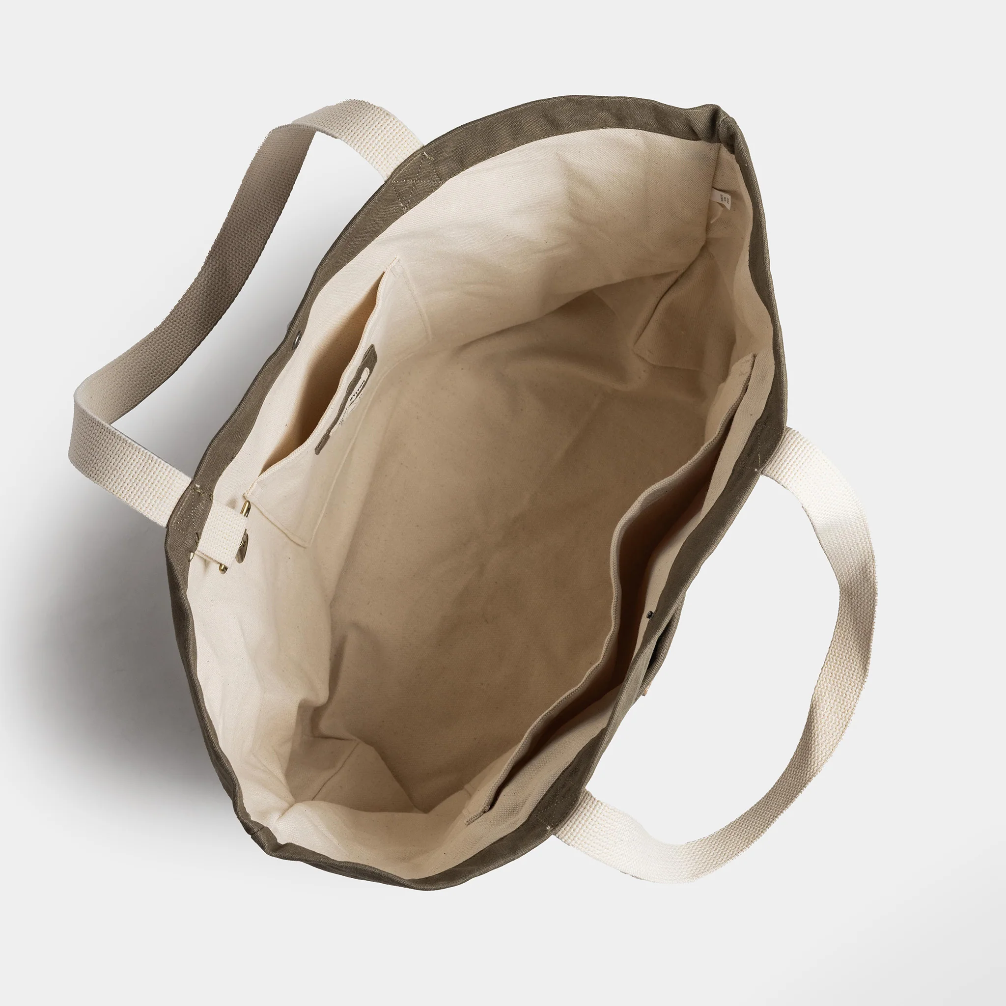 The Market Tote in Stone Boss Duck - Image 7