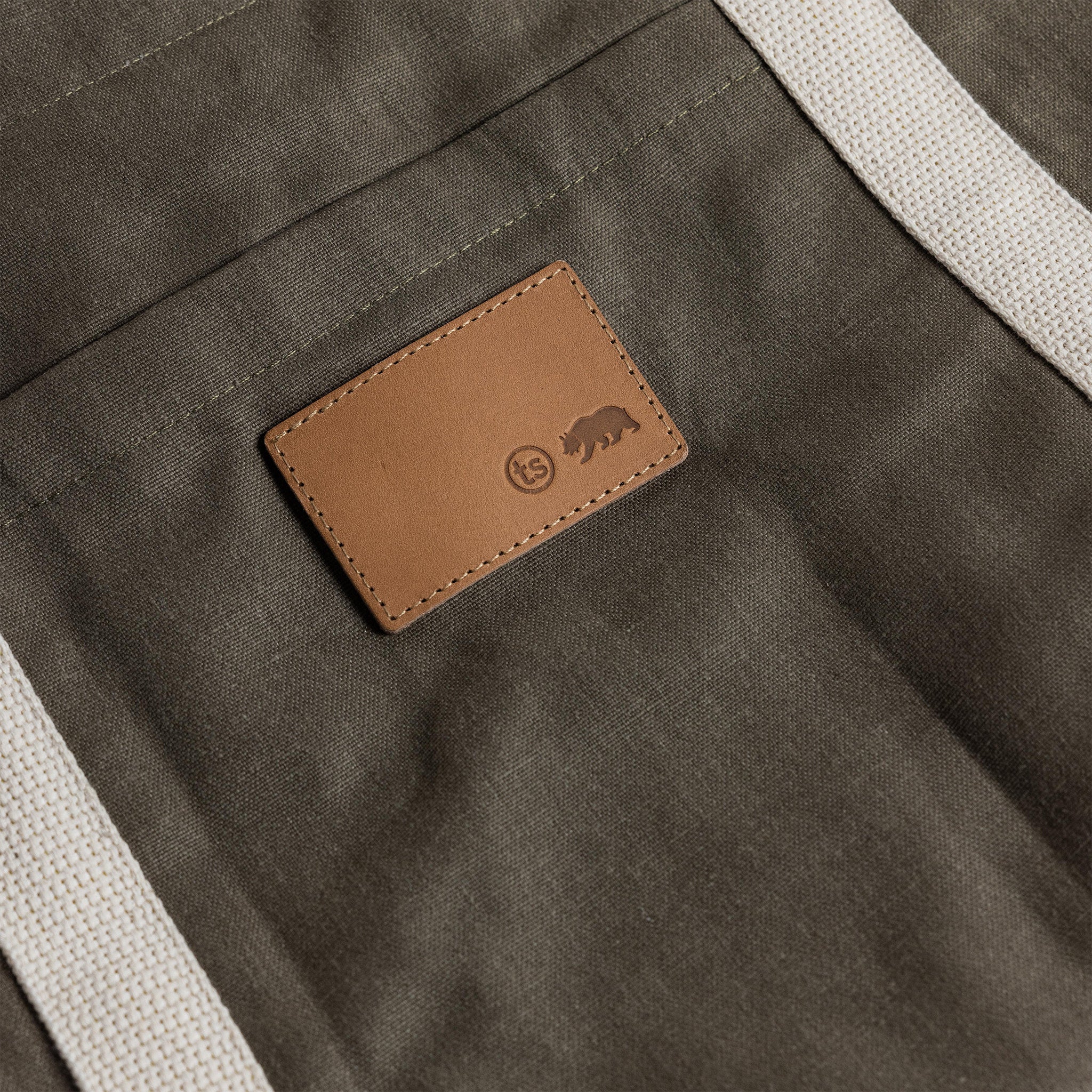 The Market Tote in Stone Boss Duck - Image 8