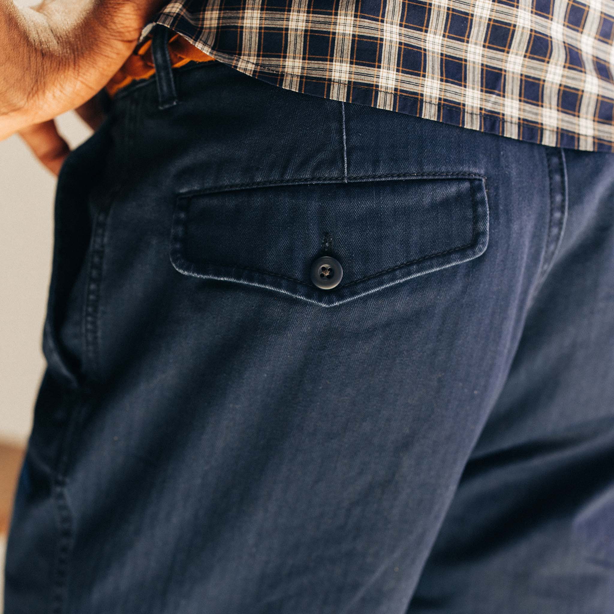 The Matlow Pant in Dark Navy Herringbone - Image 6