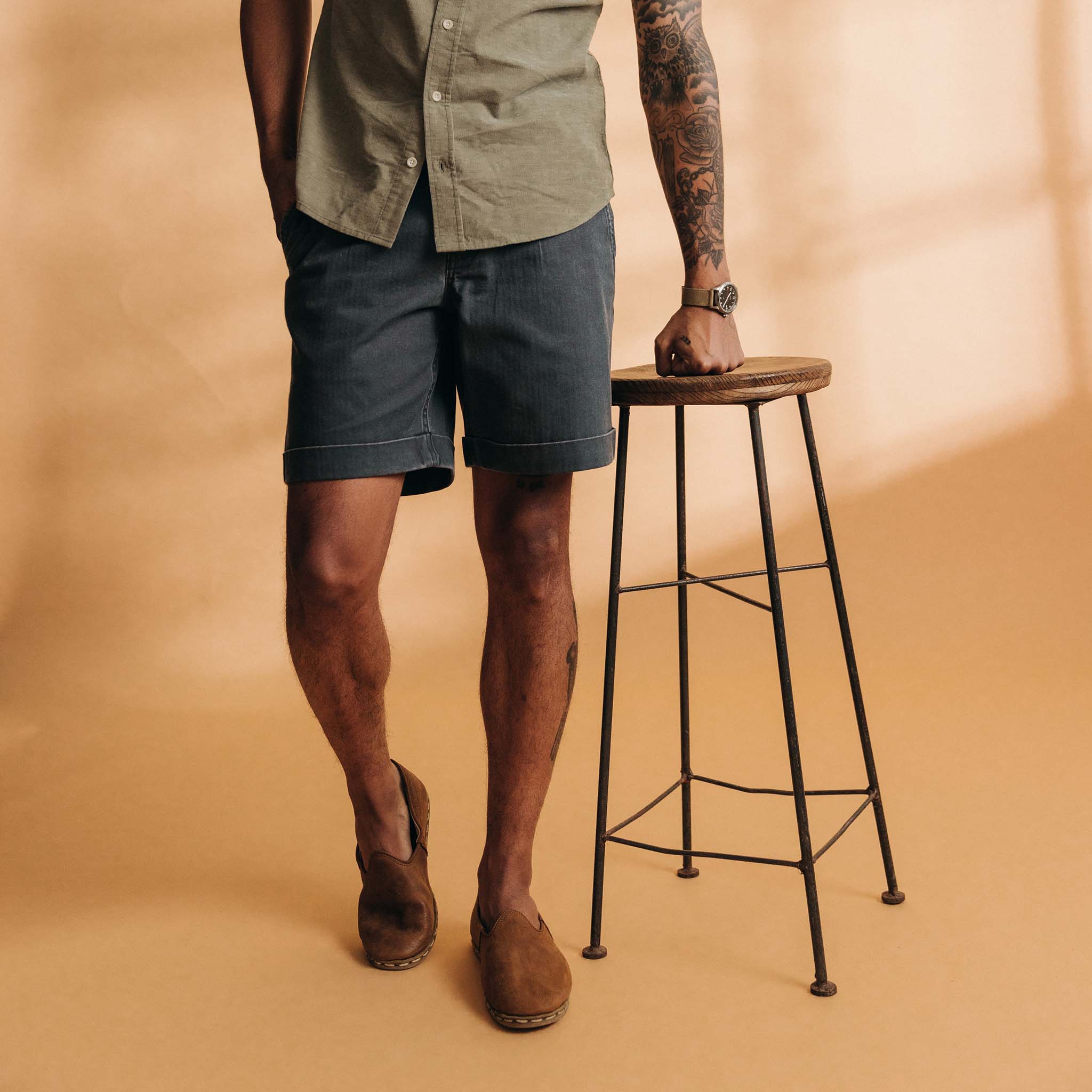 The Matlow Short in Dark Navy Herringbone - Image 2