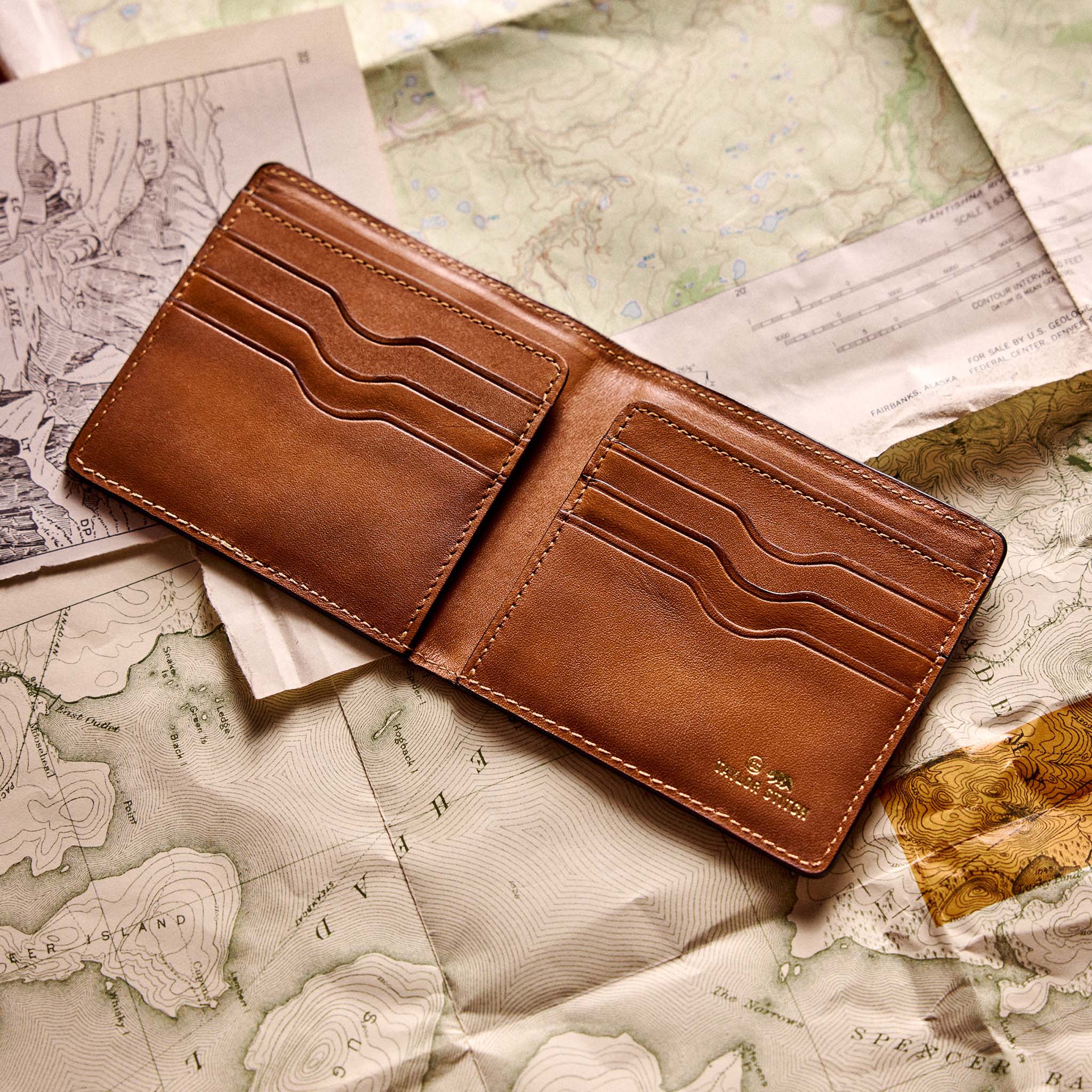 The Minimalist Billfold Wallet in Black - Image 2