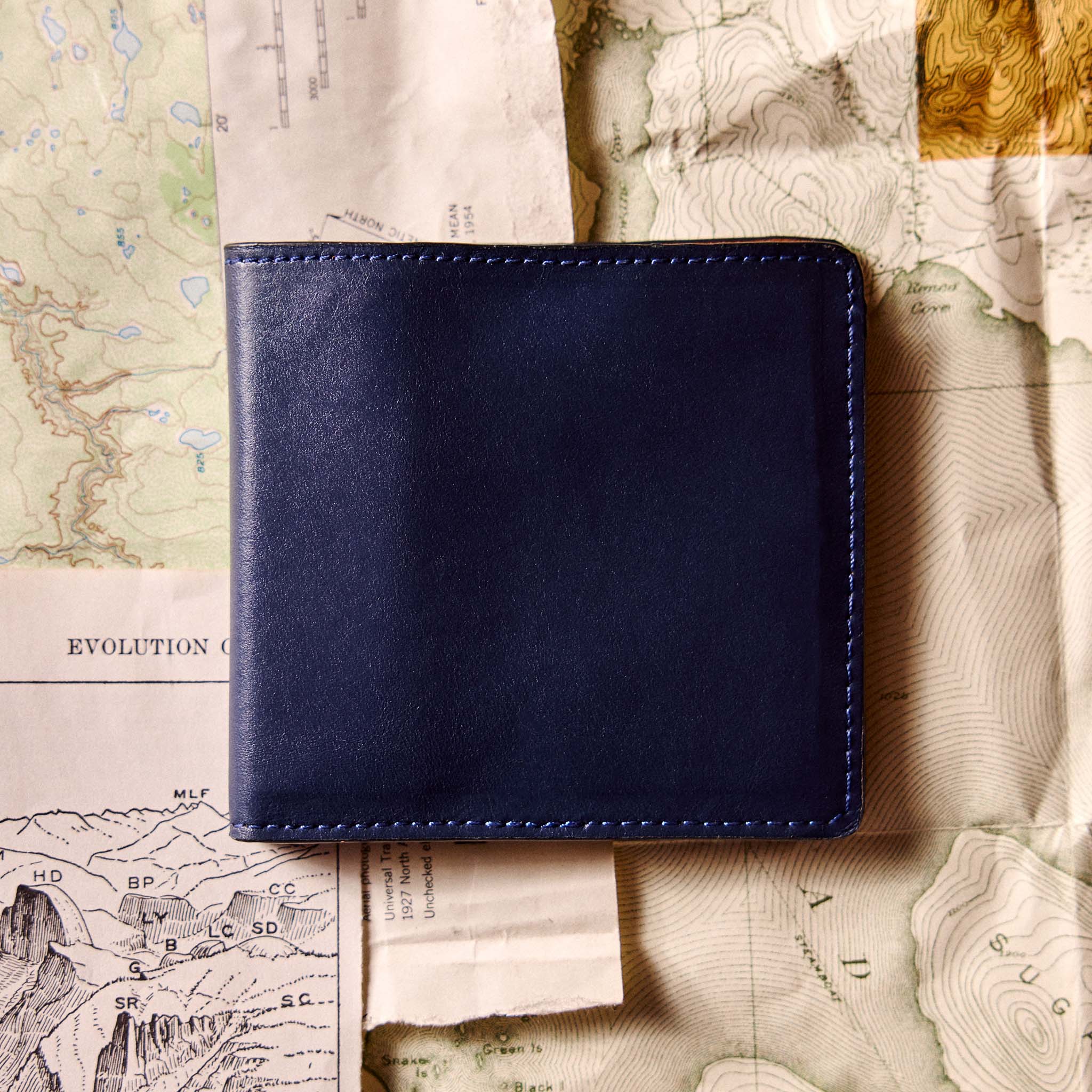 The Minimalist Billfold Wallet in Navy - Image 2