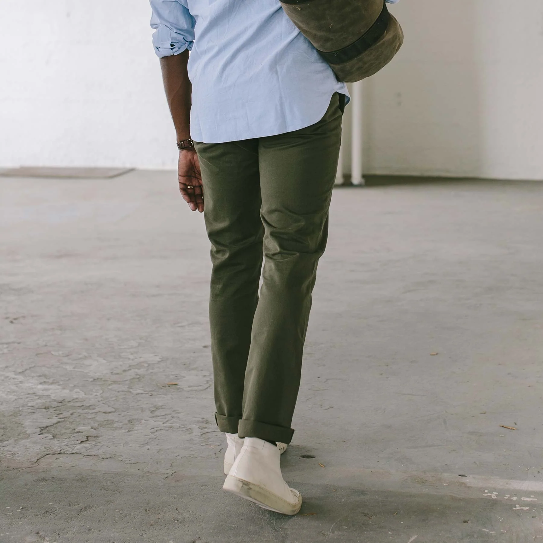 The Slim Chino in Olive - Image 3