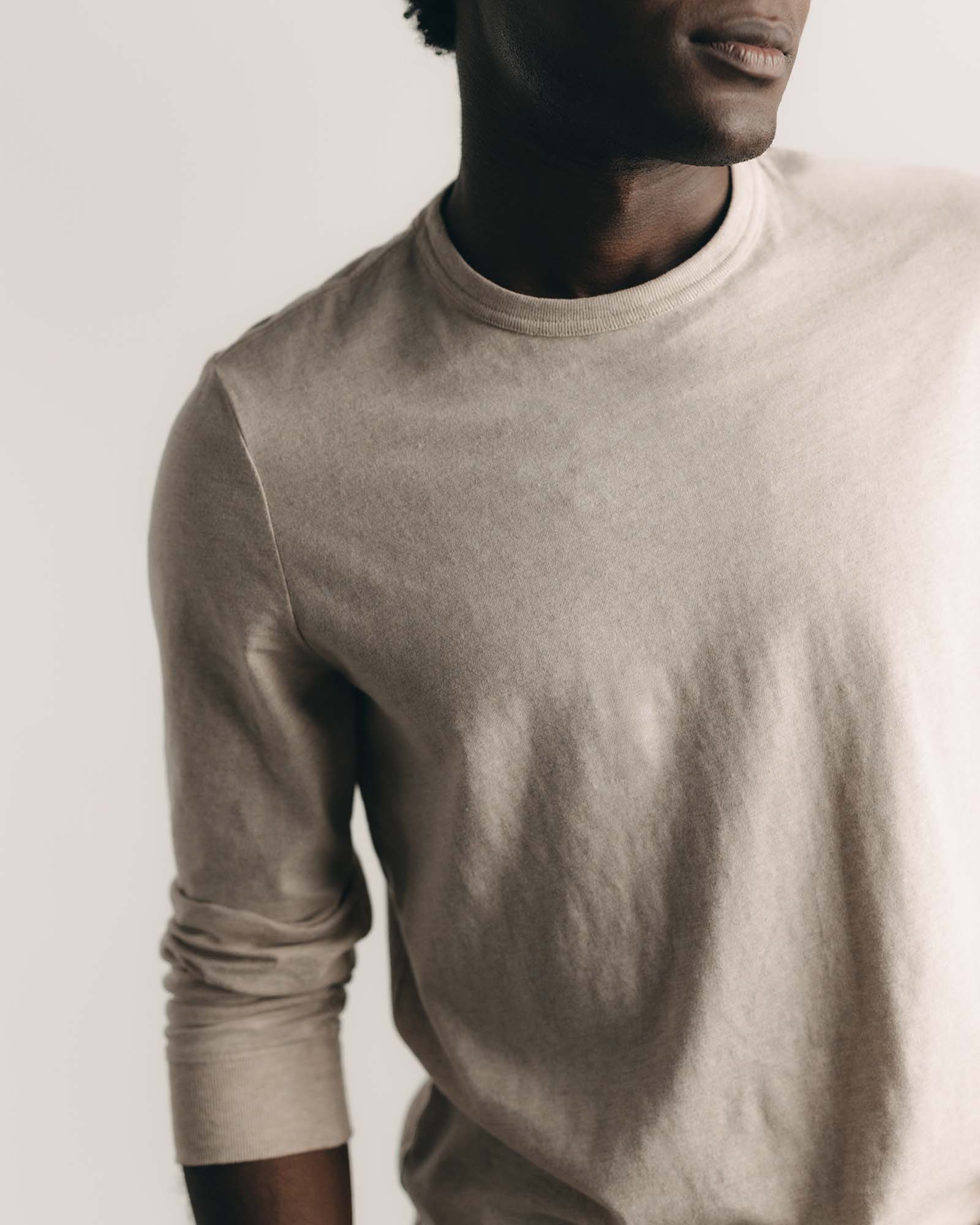 The Organic Cotton Long Sleeve Tee in Heather Oat - Image 4
