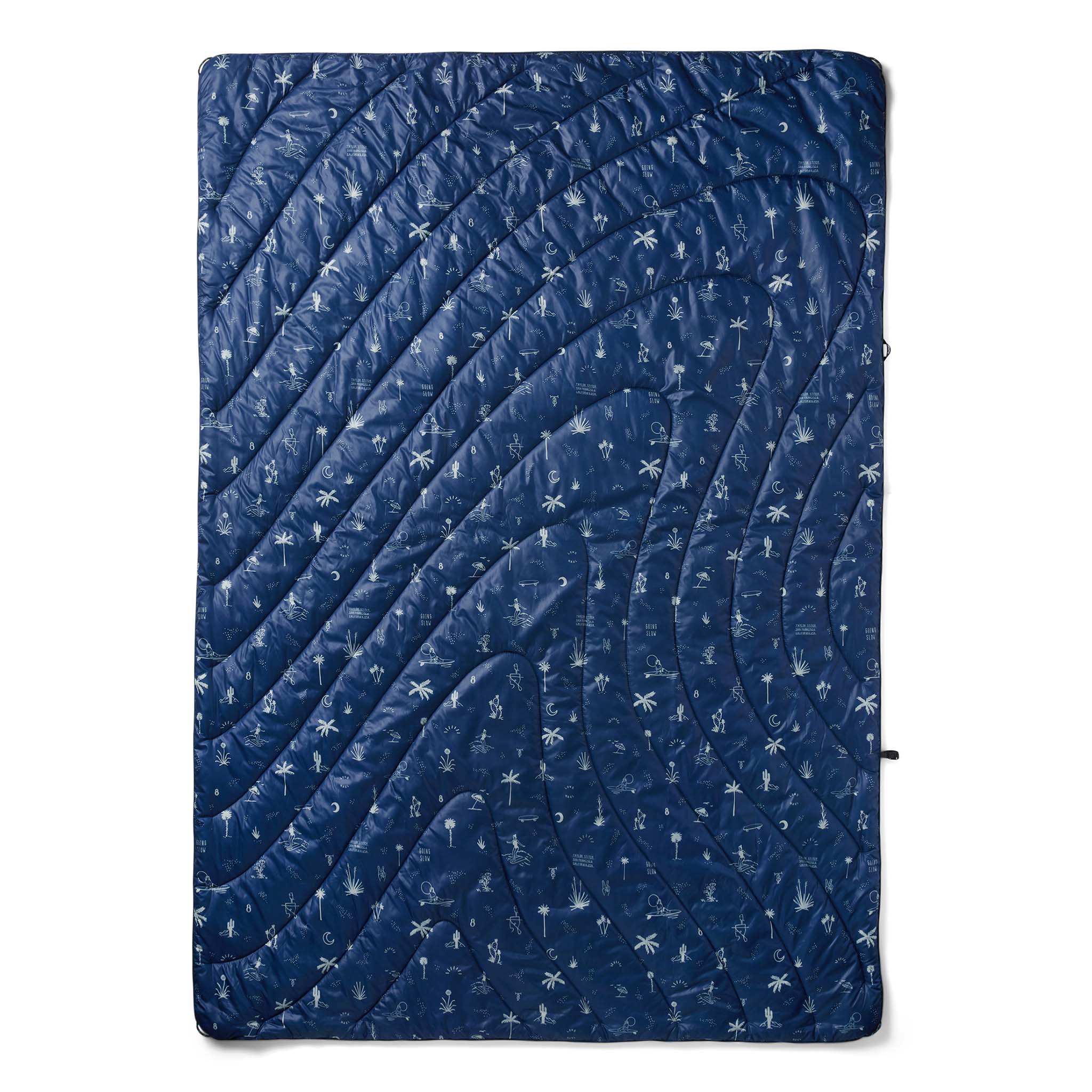 The Original Puffy Blanket in Navy Aloha - Image 8