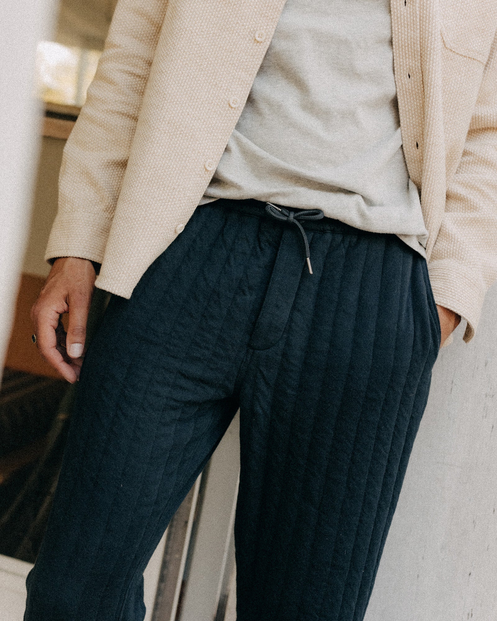 The Apres Pant in Heather Midnight Quilted Jersey - Image 3