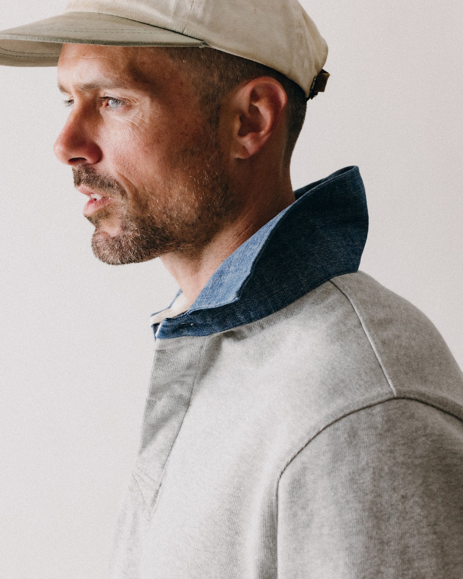 The Rugby Shirt in Heather Grey - Image 5