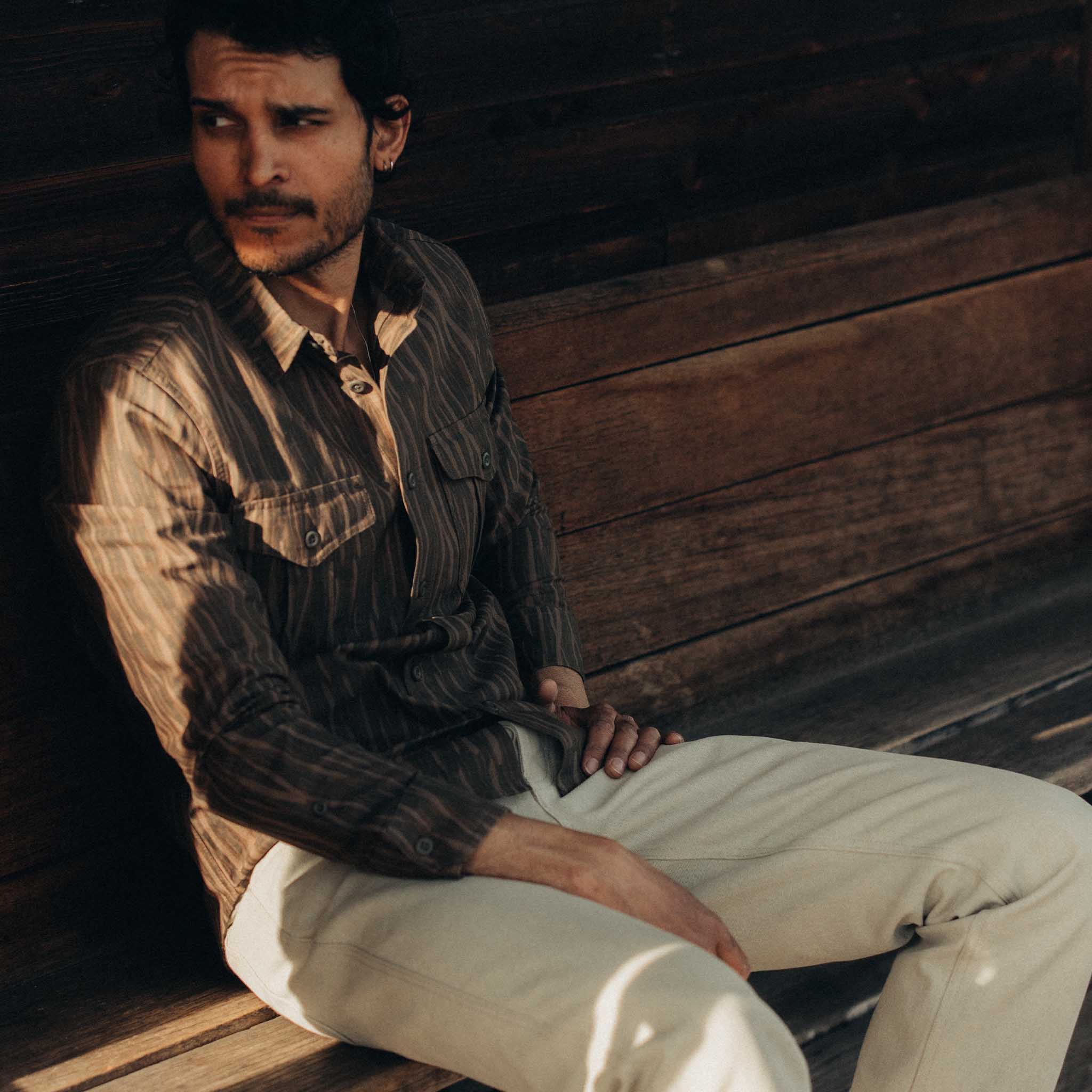 The Saddler Shirt in Bark Print Broken Twill - Image 4