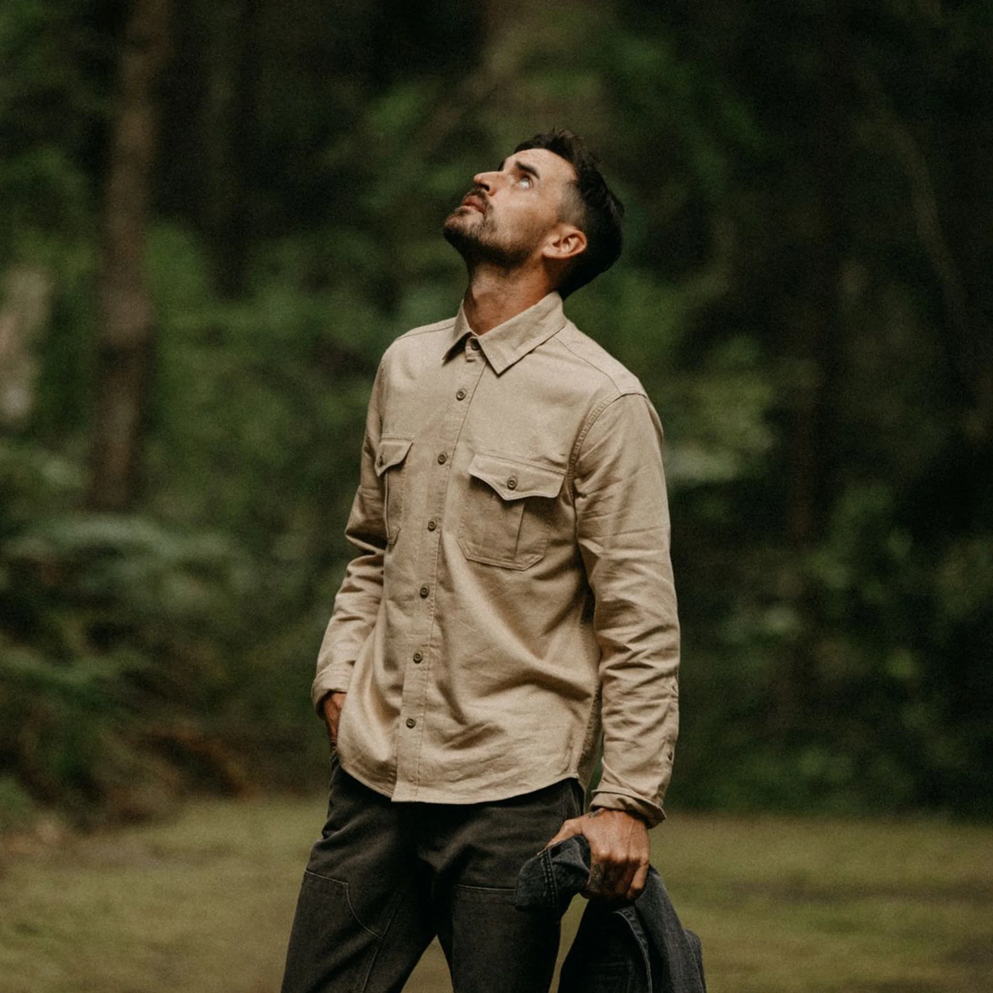 The Saddler Shirt in Light Khaki Twill - Image 2
