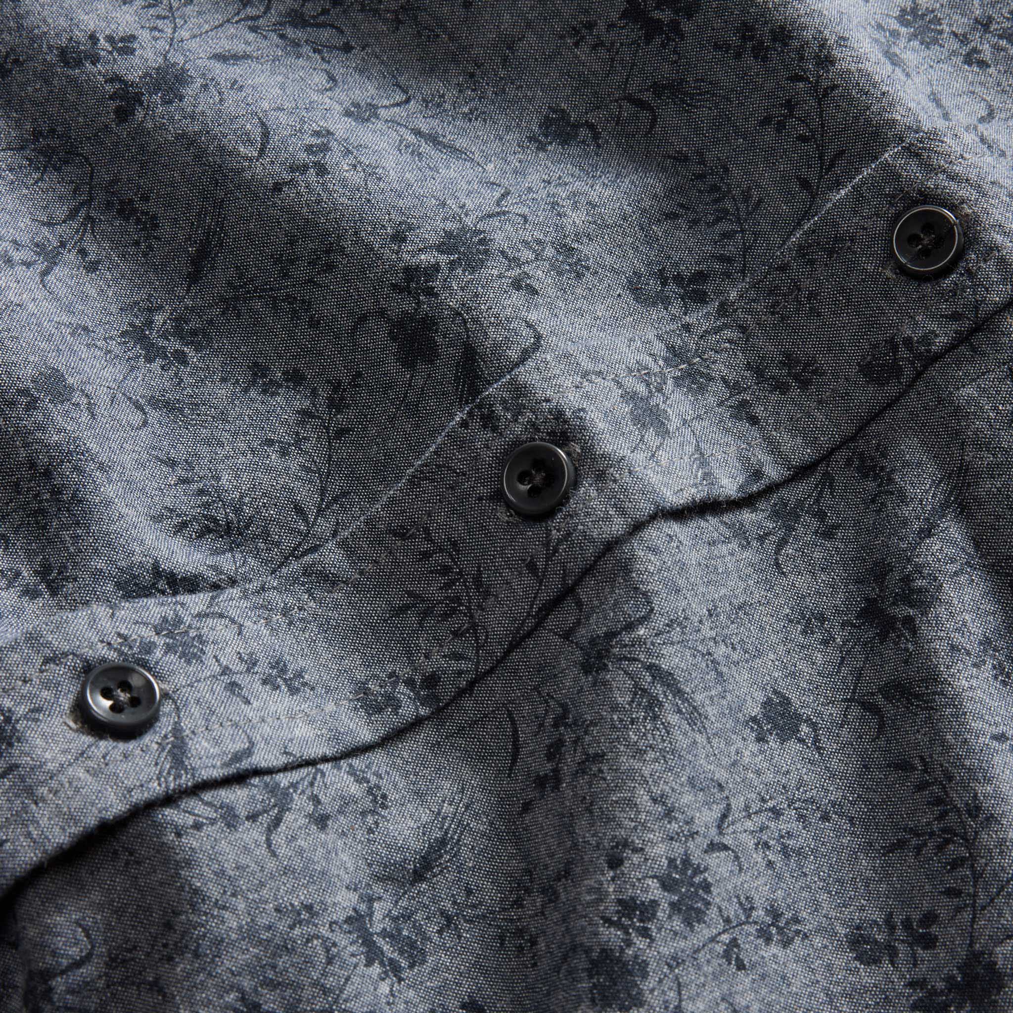 The Short Sleeve California in Blue Chambray Botanical - Image 6