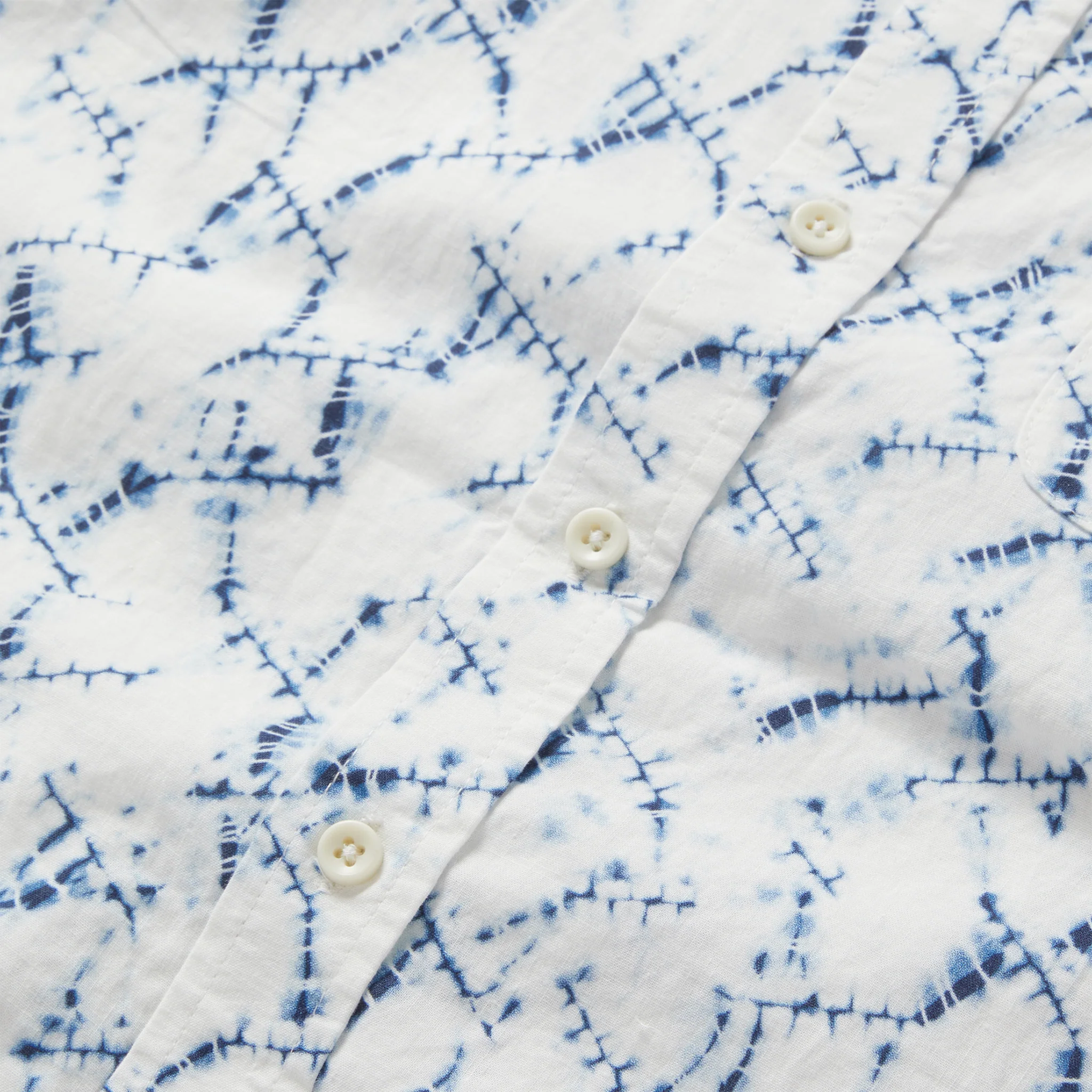 The Short Sleeve California in Deep Navy Crackle - Image 6