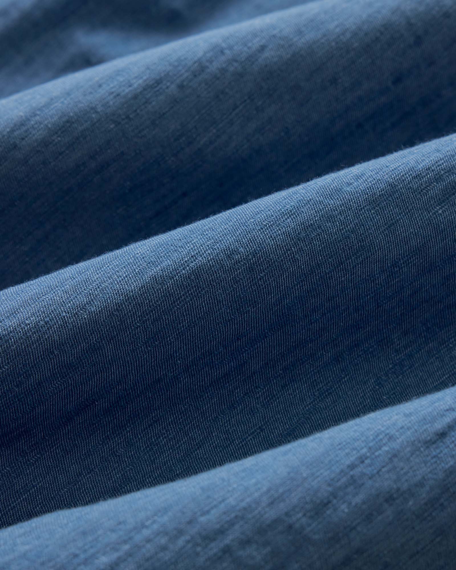The Short Sleeve California in Washed Indigo Slub - Image 7