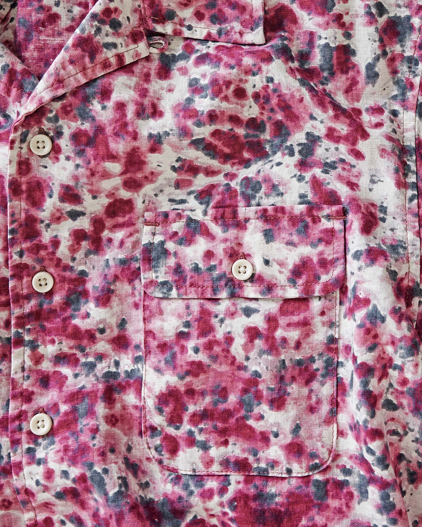 The Short Sleeve Carter in Hibiscus - Image 3