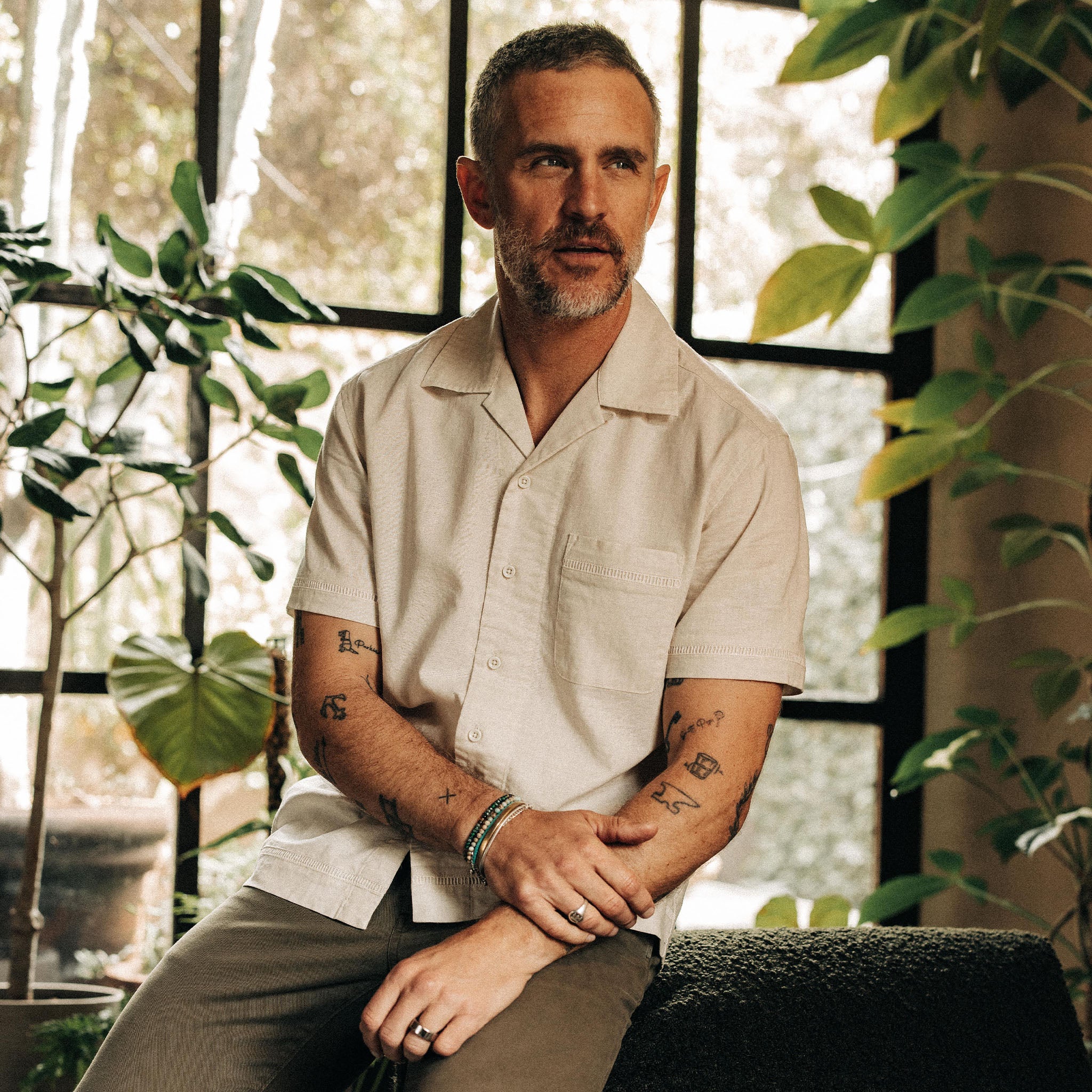 The Short Sleeve Hawthorne in Birch - Image 2