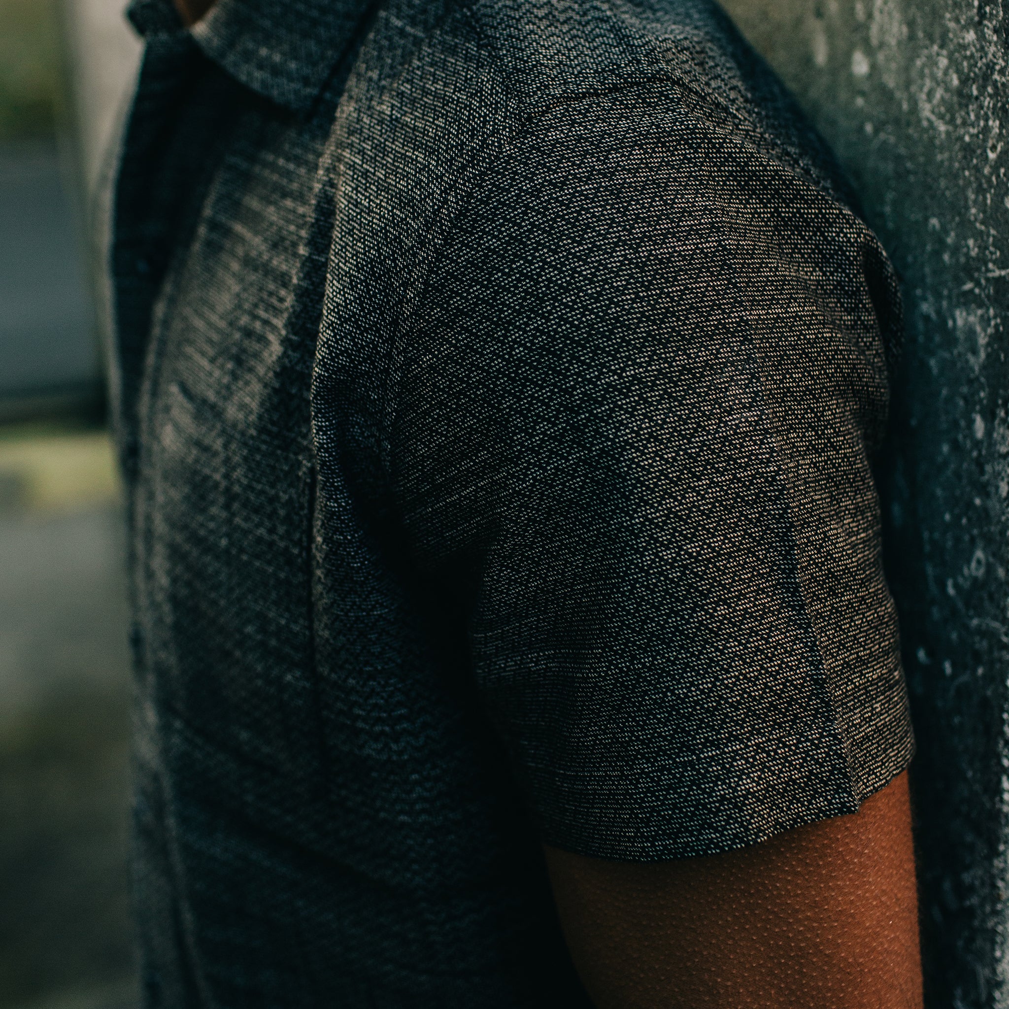 The Short Sleeve Hawthorne in Navy Wave - Image 3